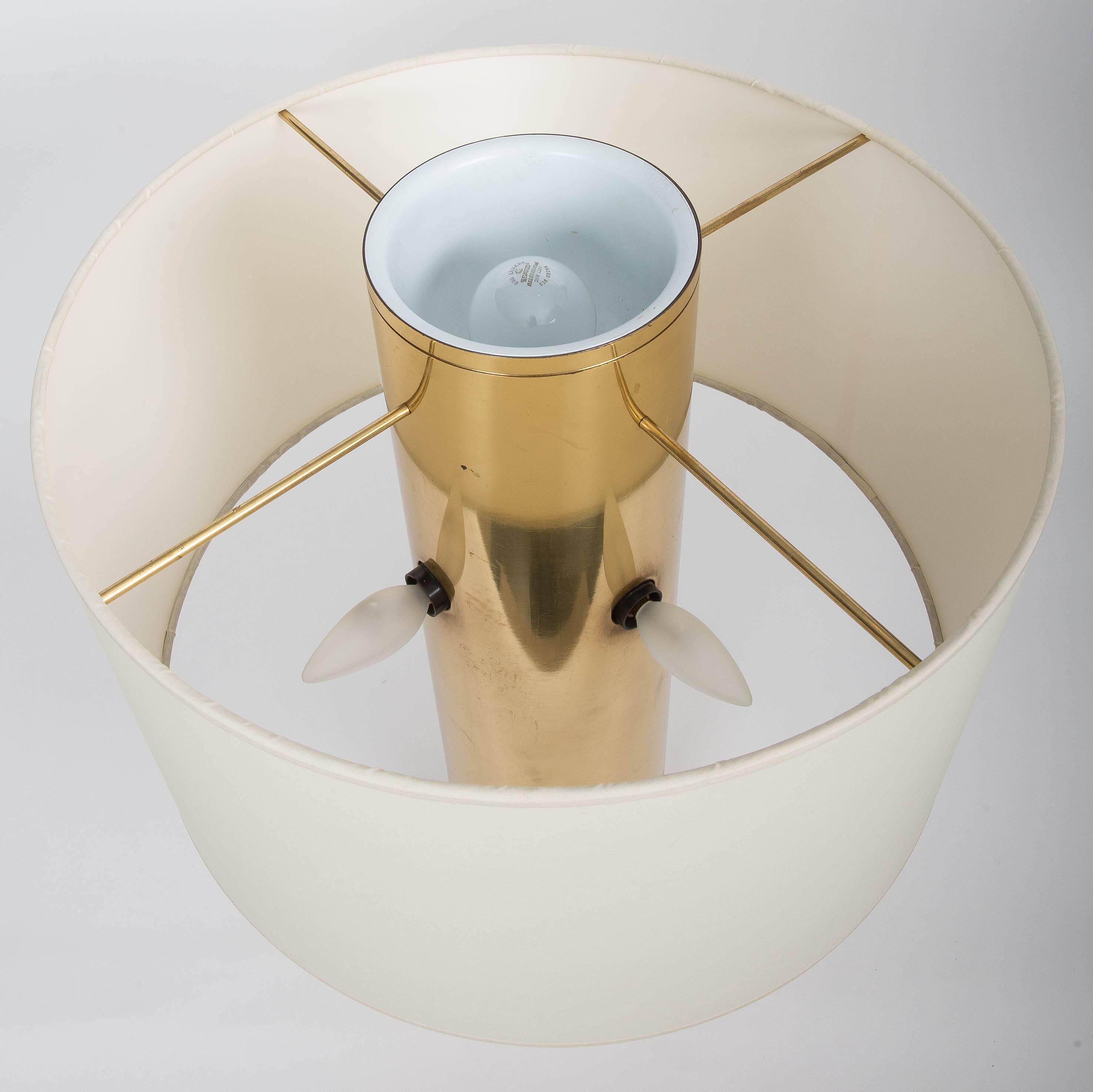 Modern Italian Brass Cylinder Table Lamp, circa 20th Century In Excellent Condition In New York City, NY