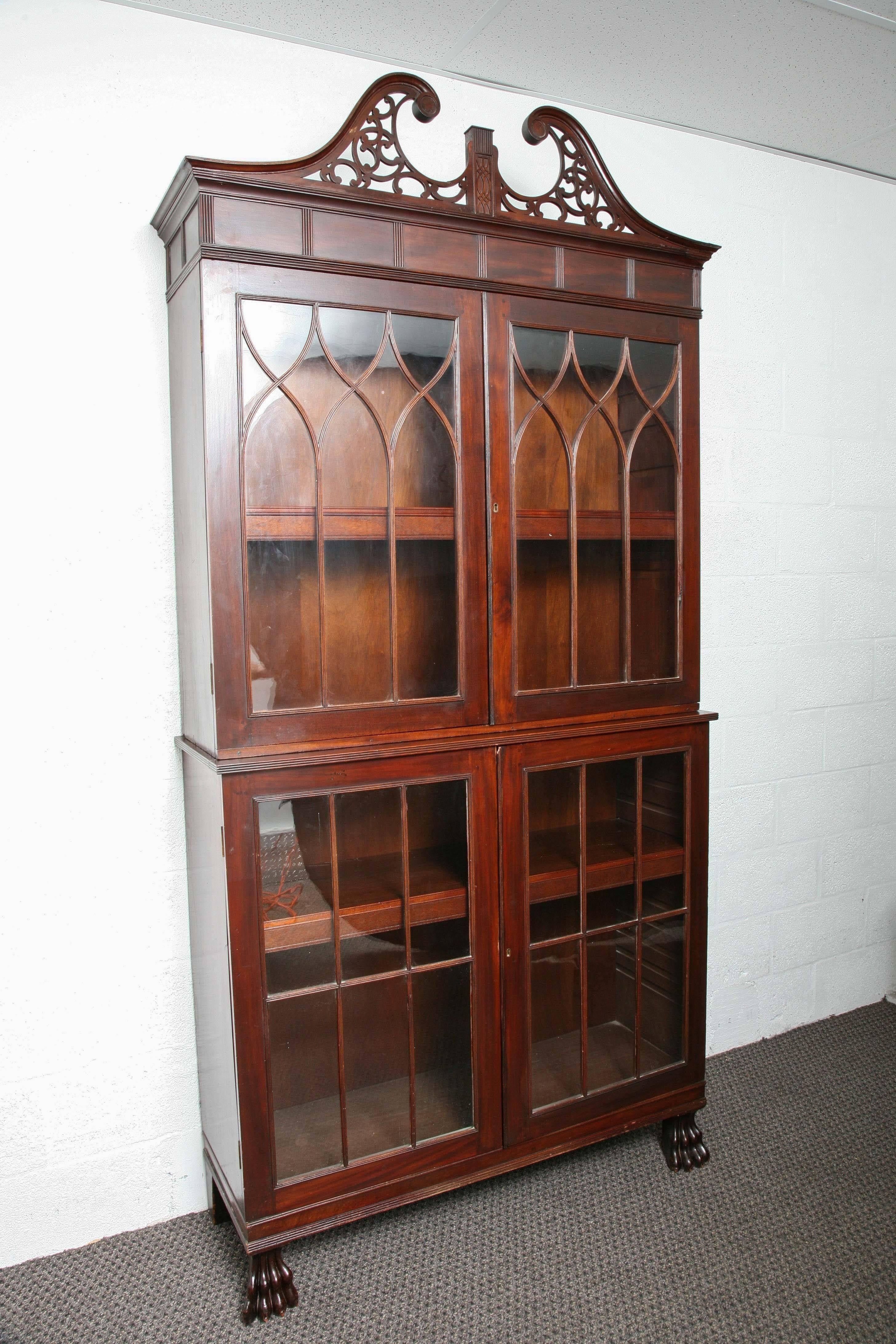 Superb 19th Century Mahogany Bookcase In Good Condition In West Palm Beach, FL