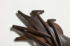 Presse-papiers « Médaillon » d'Albert Paley en acier noirci avec patine bronze, 1994