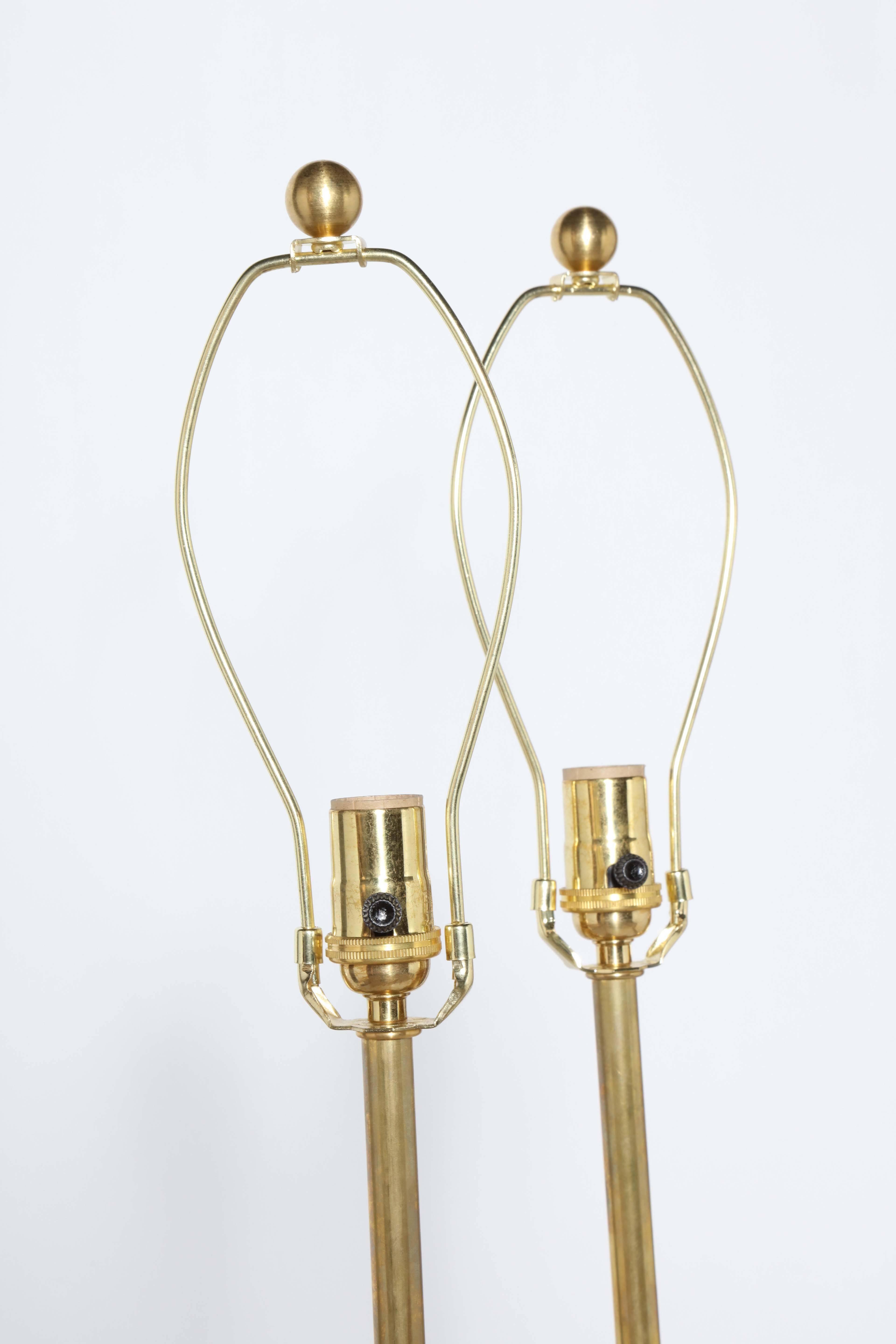 Pair of 1940s Italian Murano Bubble Glass and Brass Candlestick Table Lamps 3