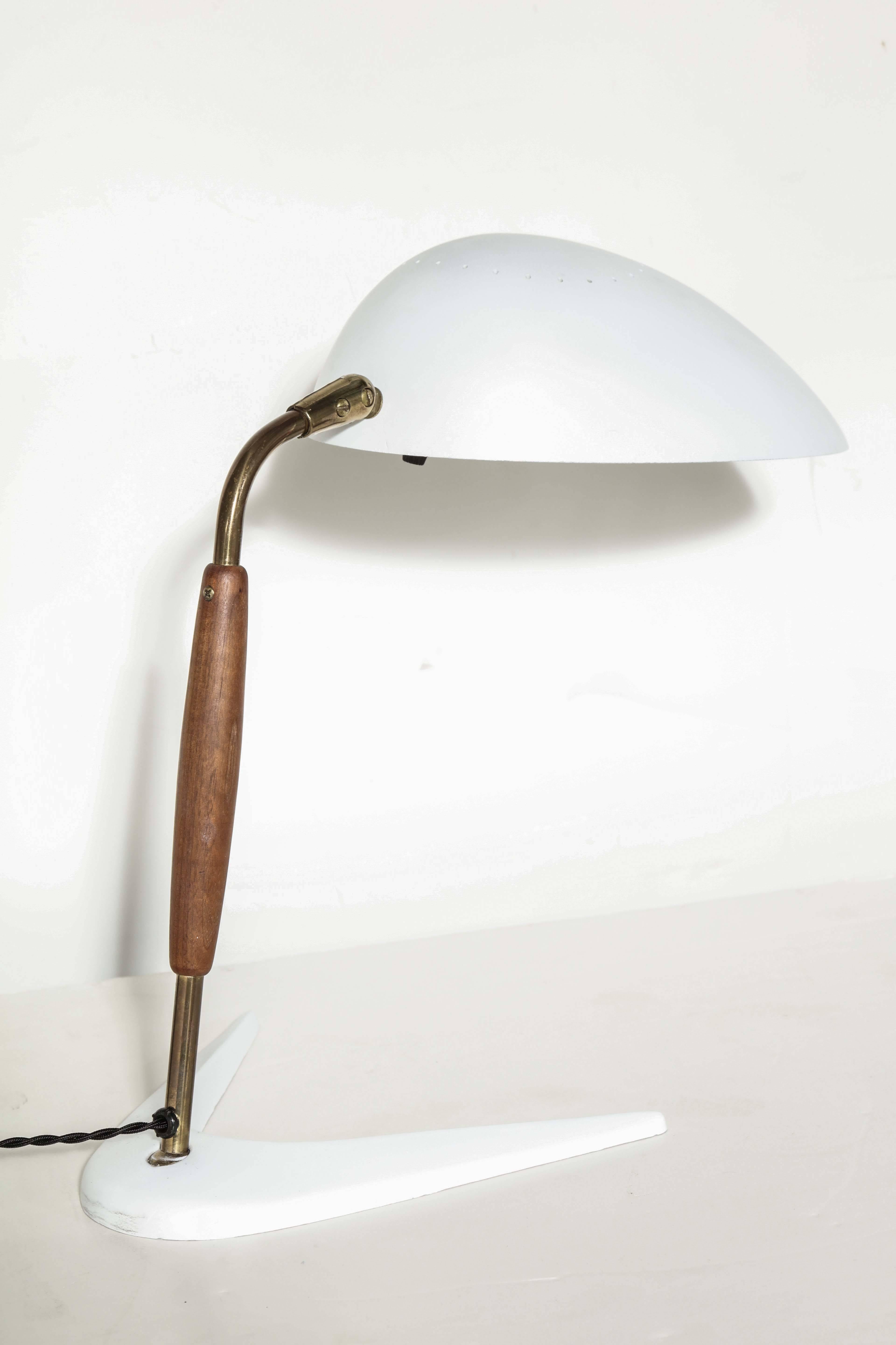 boomerang lamp
