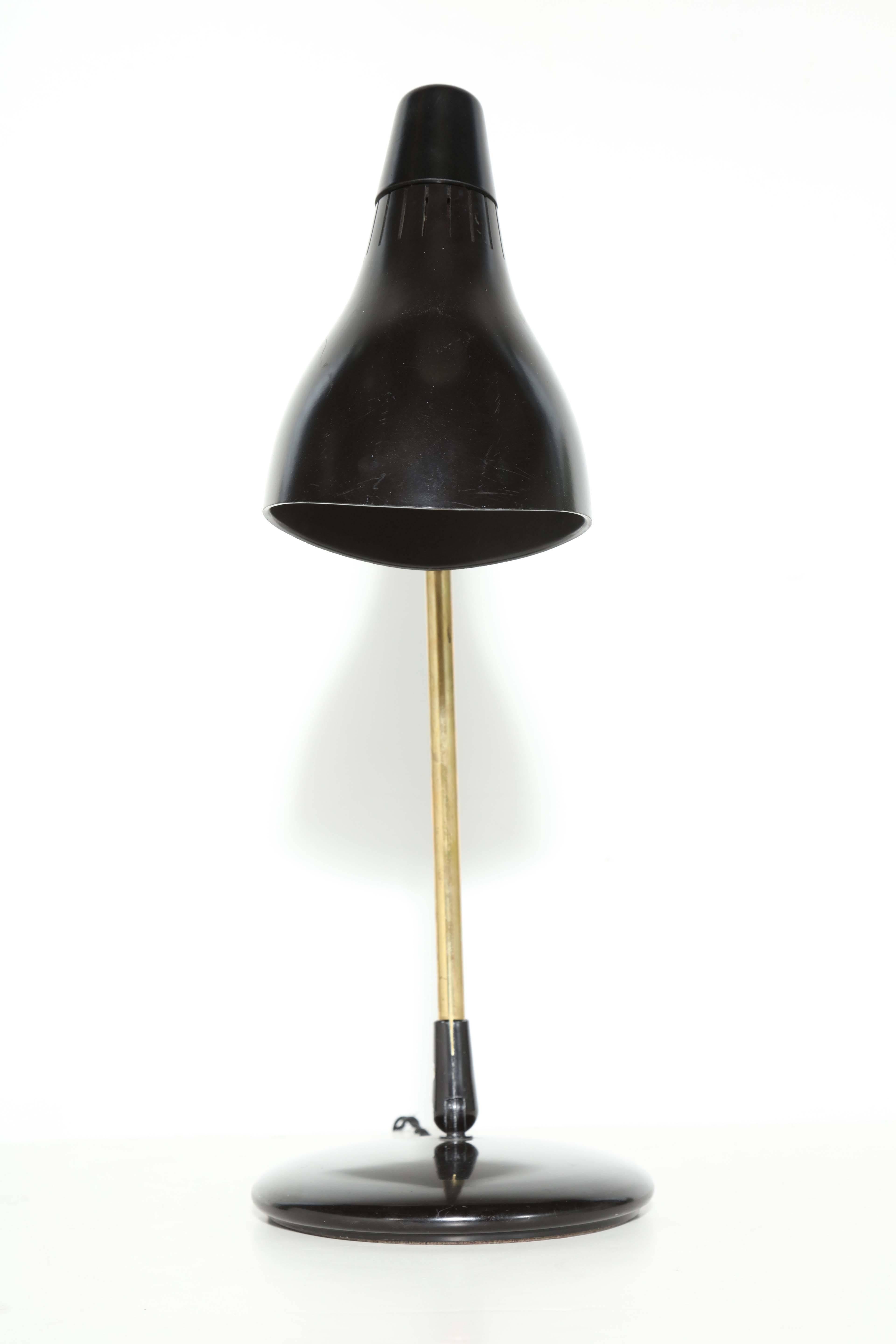 Mid-20th Century 1950s Gerald Thurston for Lightolier Adjustable Brass and Black Desk Lamp