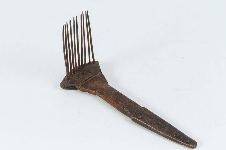 Antique Moroccan Tribal Berber Wool Comb For Sale at 1stDibs
