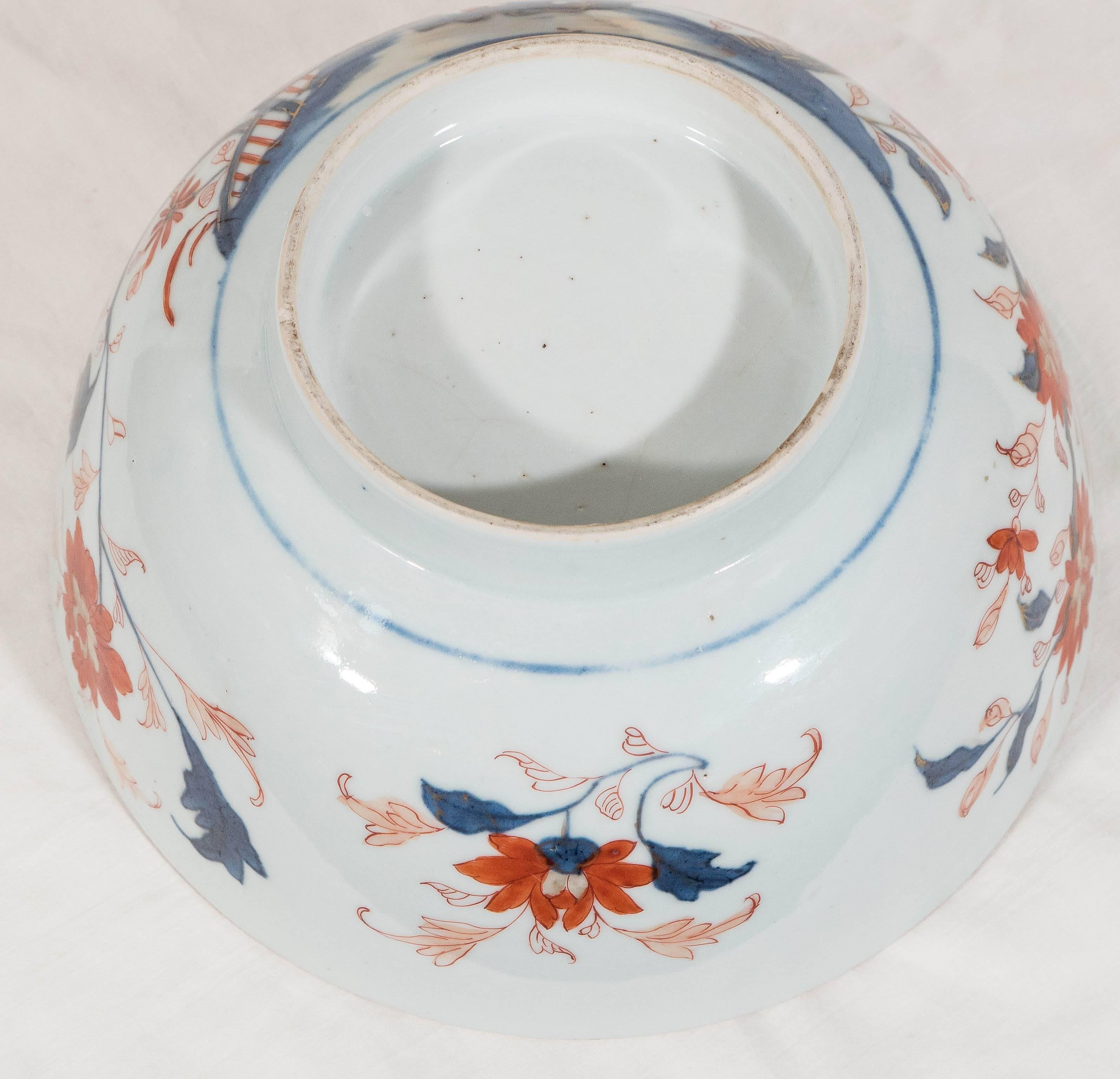 Antique Chinese Porcelain Imari Bowl In Excellent Condition In Katonah, NY