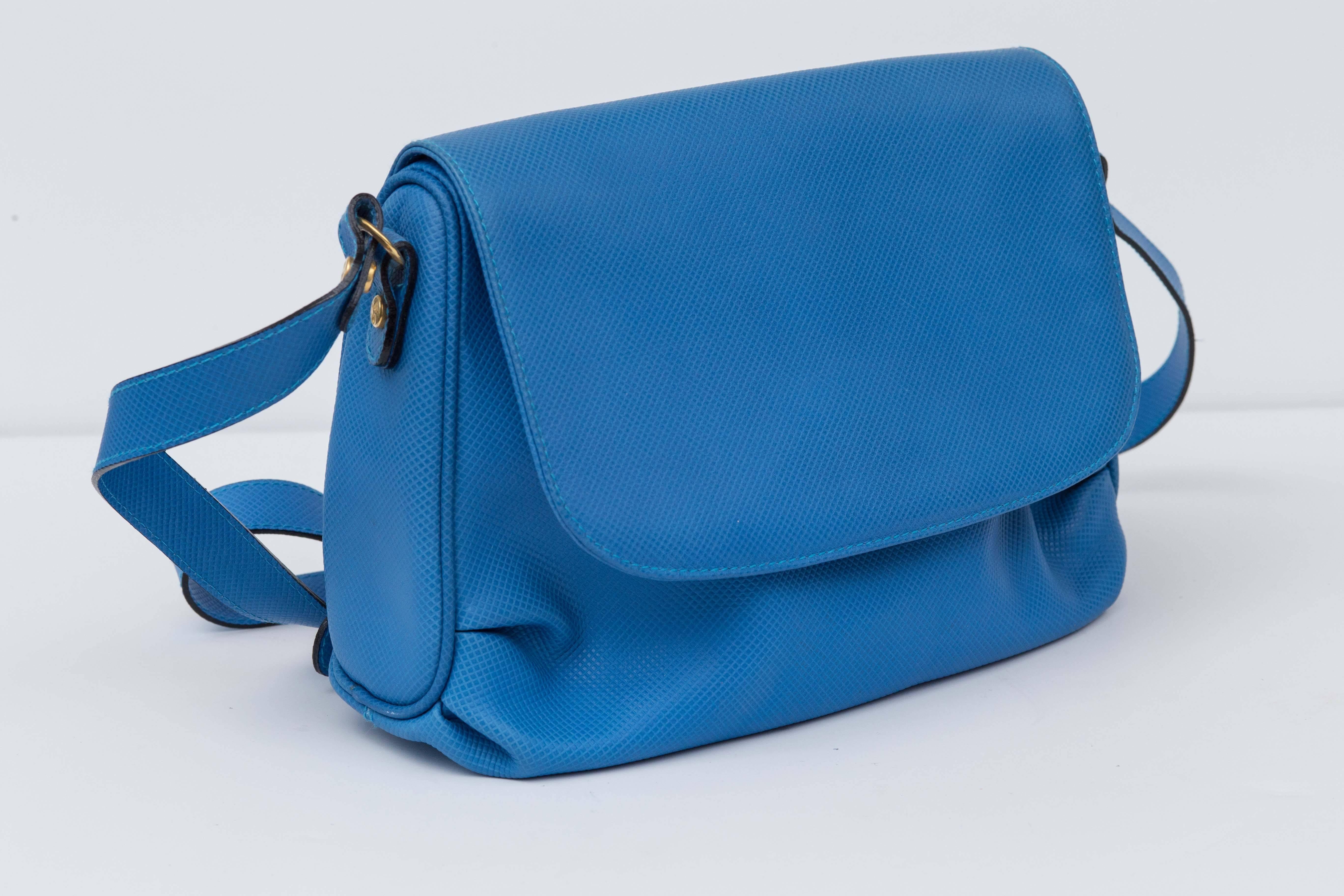 Cyan Blue Bottega Veneta Made in Italy Handbag, Simple Elegance 1