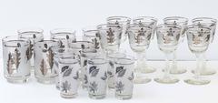 20 Magnificently Mad Regency Mid-Century Frosted Silver Leaf Barware by