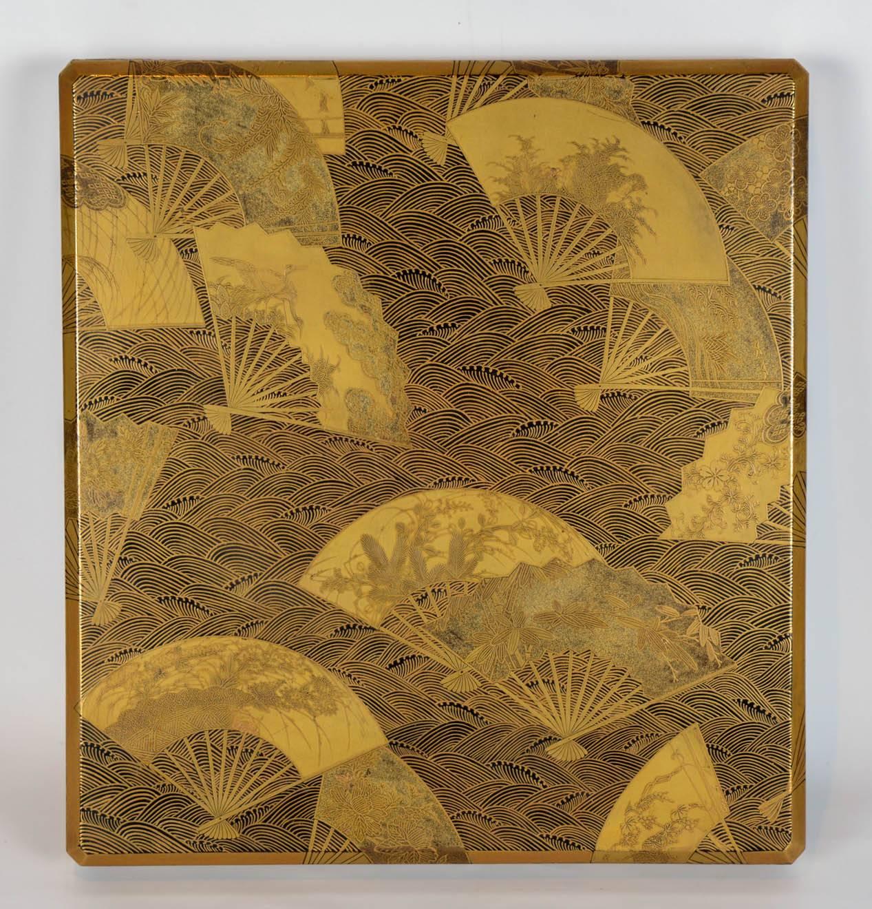 18th Century Edo Gold Japanese Lacquer Suzuribako 1