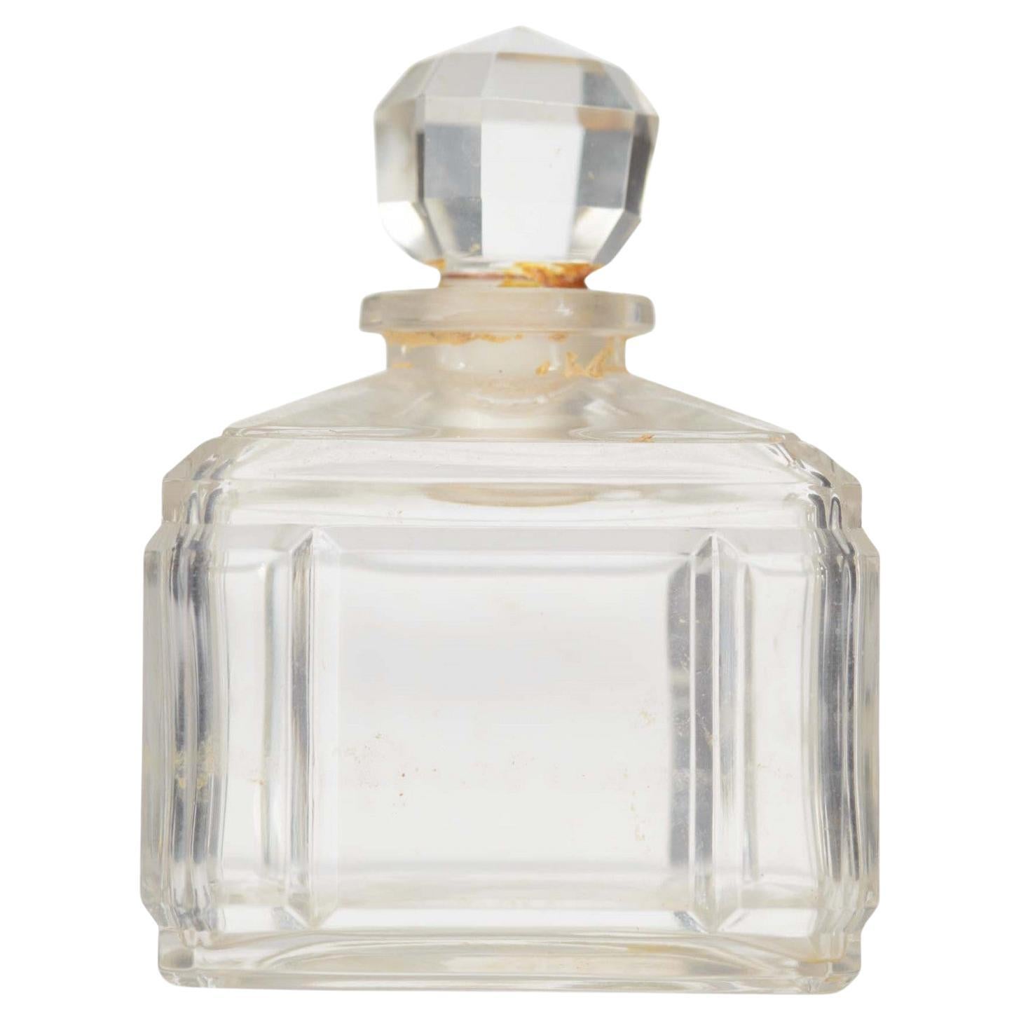 Fiaschetta da profumo in vetro Baccarat in stile Art Déco francese, con design sfaccettato