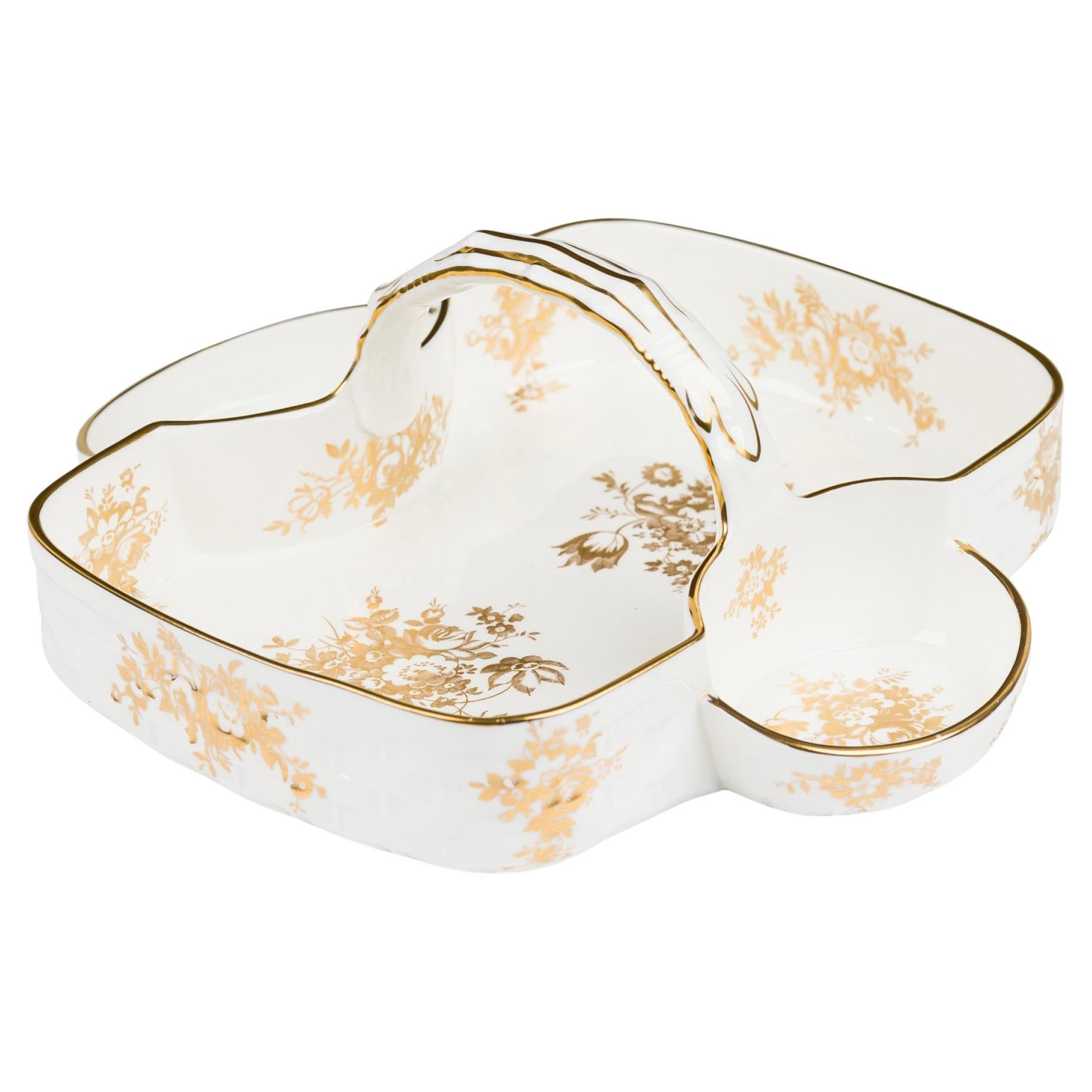 Tiffany & Co. Mid-Century Ceramic Picnic Tray, Gold Floral Design, USA For Sale
