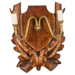 Applique murale rustique de la Forêt-Noire du XIXe siècle, en chêne sculpté et laiton