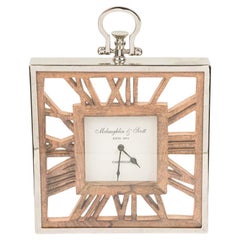 Orologio da parete quadrato in stile rustico continentale, in legno intagliato, XIX secolo