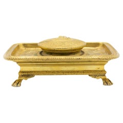 Tintenfass aus vergoldeter Bronze aus der Zeit des französischen Kaiserreichs von Barbedienne, mit Krallenfüßen, Frankreich