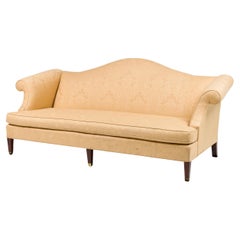 20th Century English Georgian Style Loveseat in Beige/Gold Upholstery