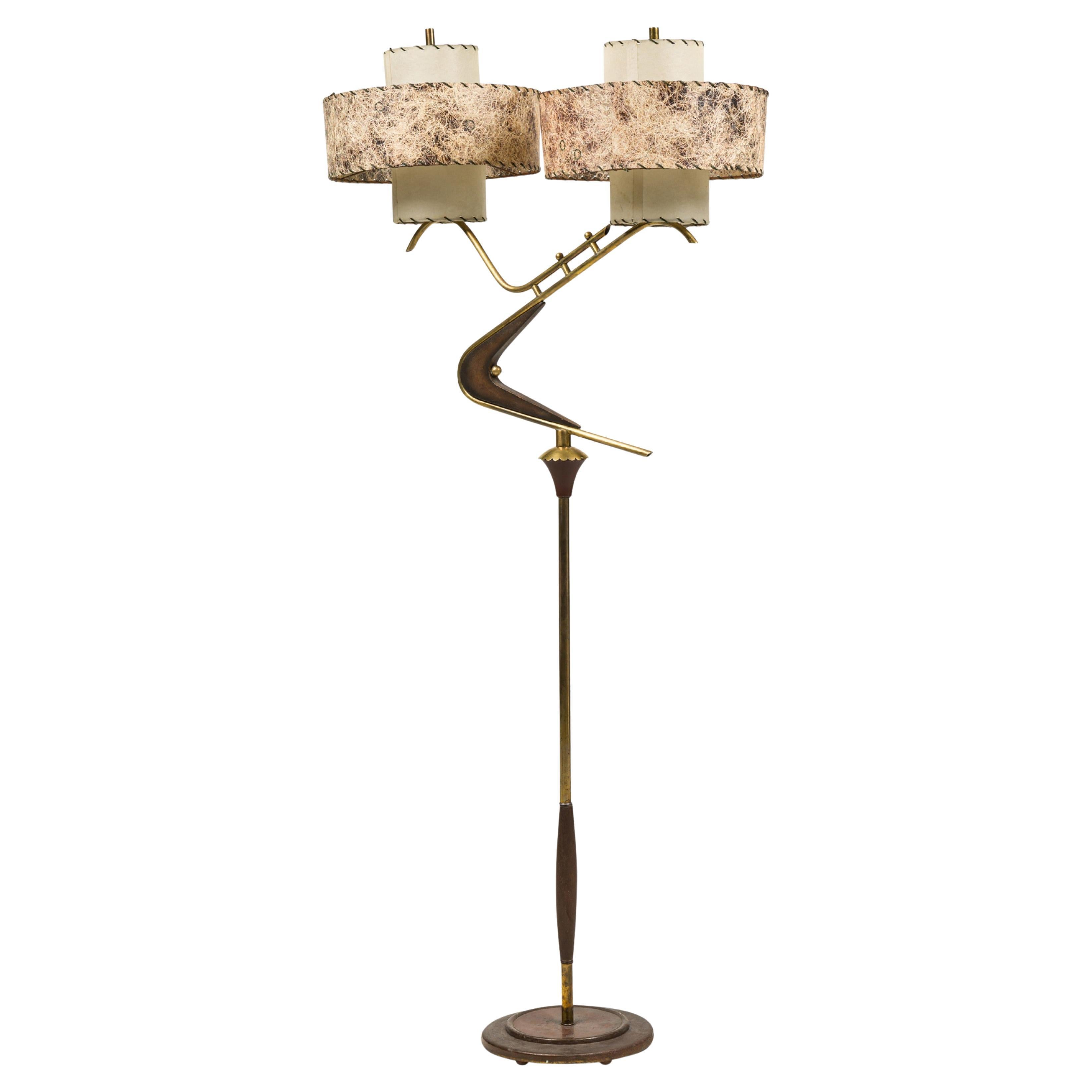 Boomerang-Stehlampe aus Teakholz und Messing im Mid-Century-Stil mit dreistufigem Lampenschirm