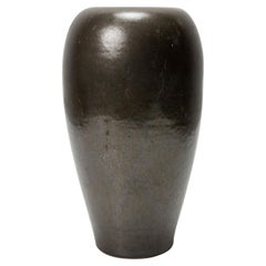 Jarrón de cerámica gris oscuro de estilo «Mid-Century Modern», de A. Pittalis, 4,5\