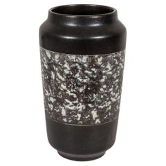 Keramikvase im Mid-Century-Modern-Stil, schwarz-weiß marmoriertes Design, 1960er Jahre