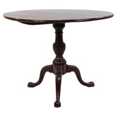 Queen Anne Mahogany Round Tilt Top Table, Cabriole Legs, 18th Century