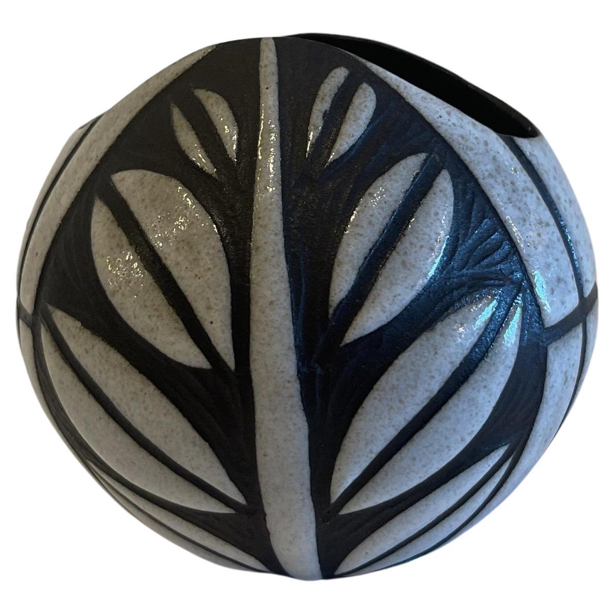 Danish Mid-Century Ceramic Vase, Marianne Starck for Andersen and Sons en vente