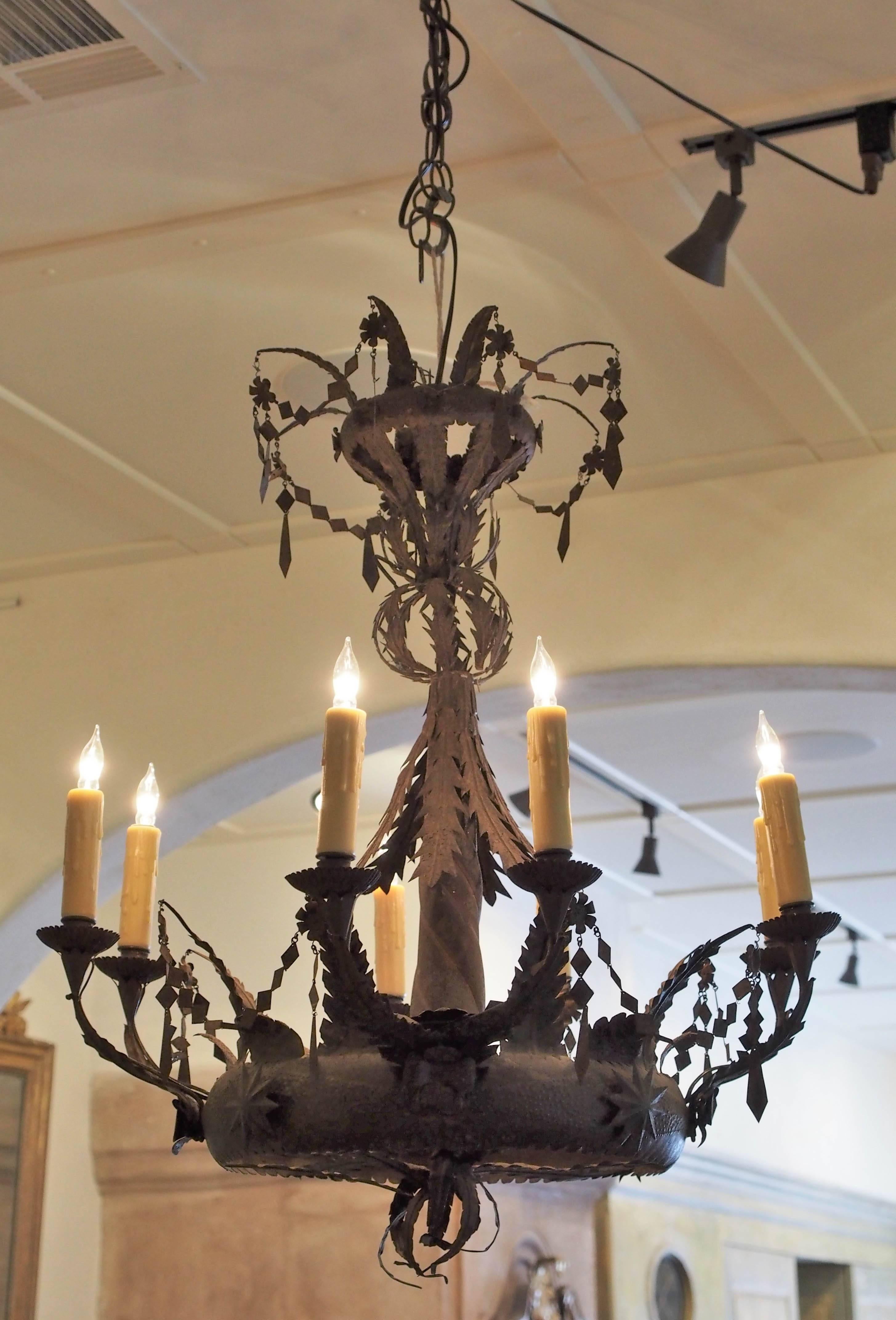 Early 19th Century Spanish Iron Chandelier 3