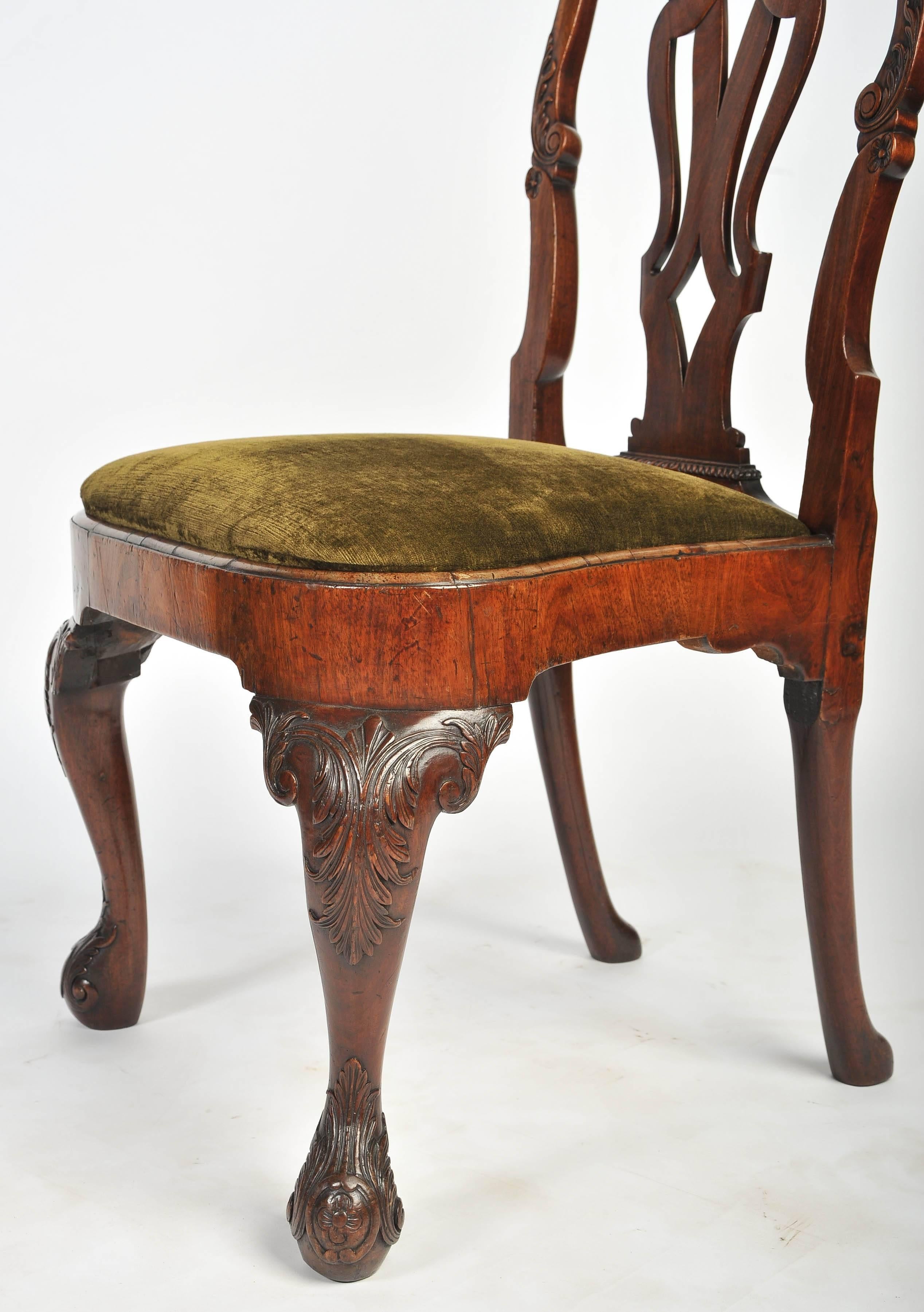 Satz von sechs Stühlen aus rotem Nussbaumholz, George I. im Zustand „Gut“ im Angebot in Brighton, Sussex