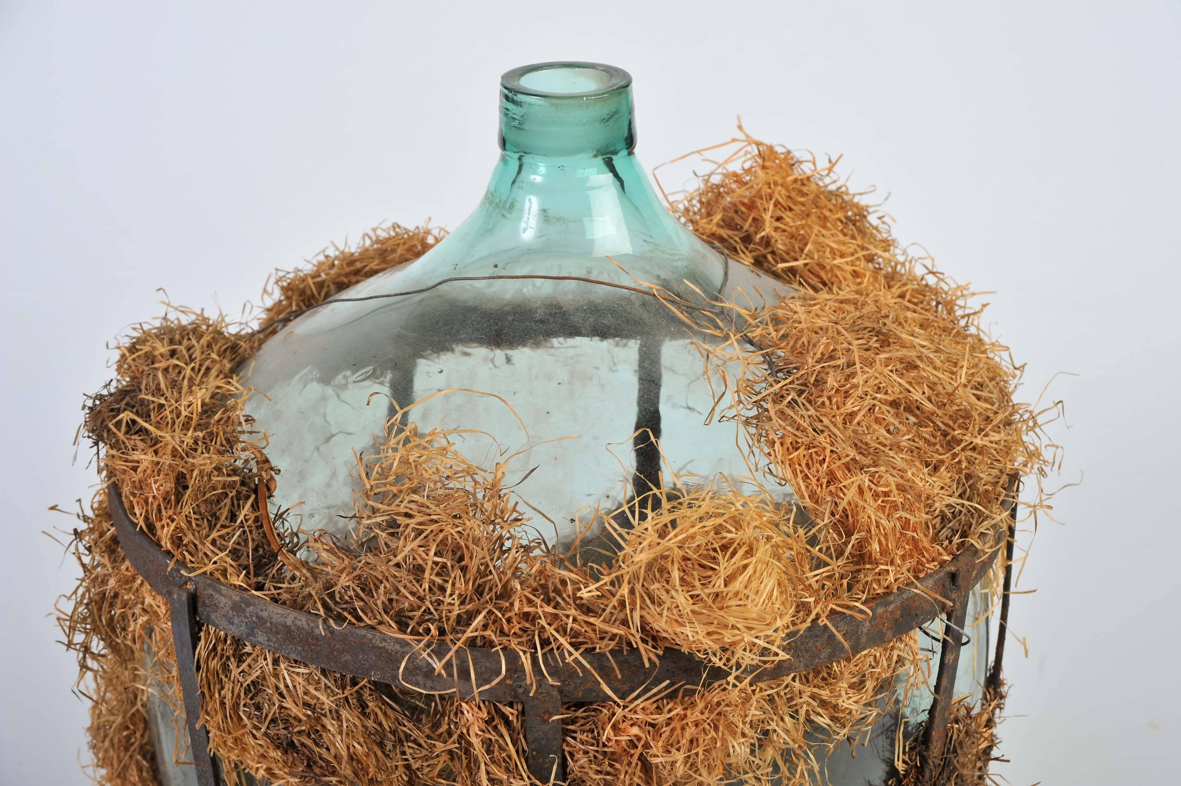 Early 19th Century Demijohn Glass Bottles  In Good Condition For Sale In London, GB