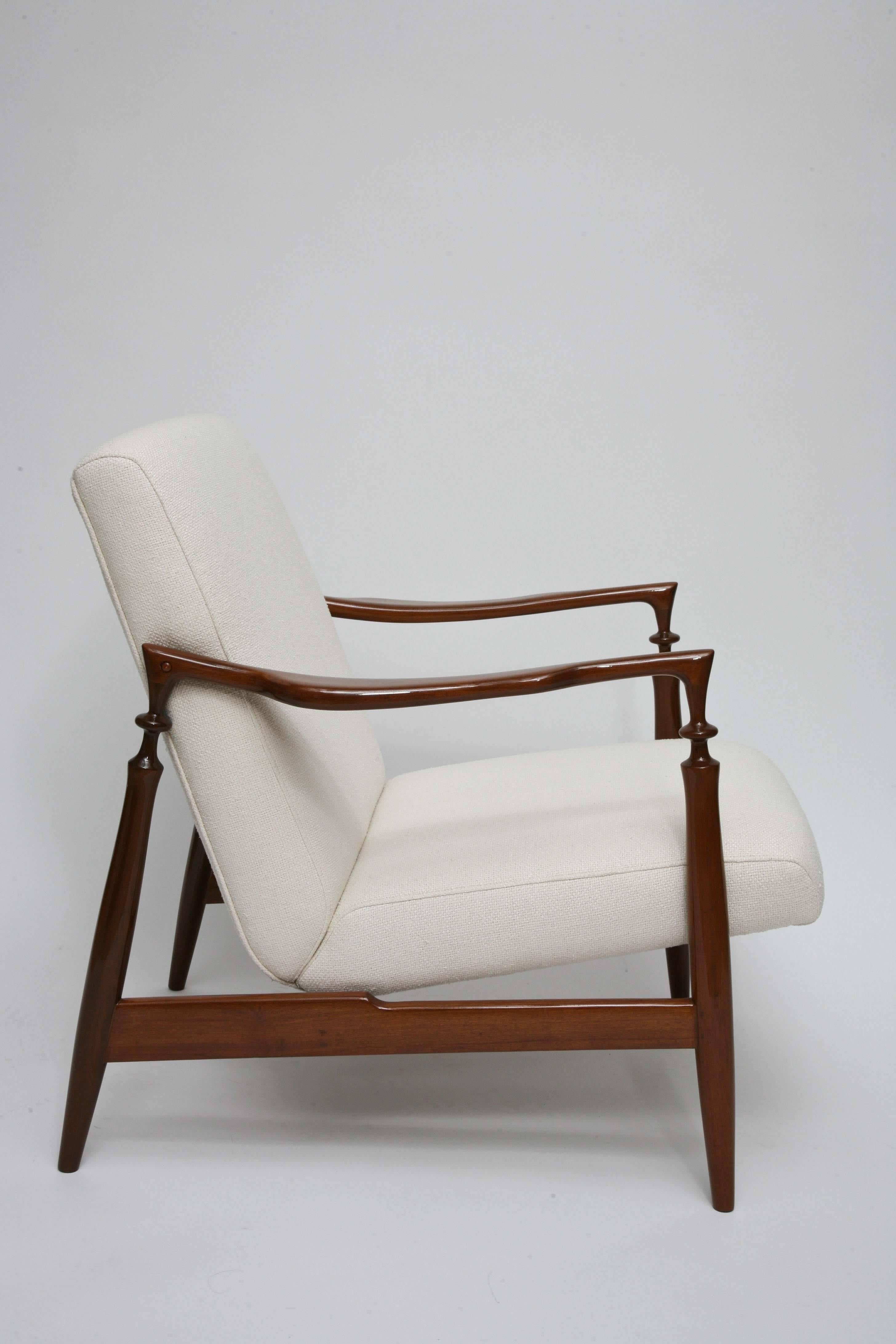 Mid-Century Modern Pair of 1960s Italian Walnut and Silk Lounge Chairs