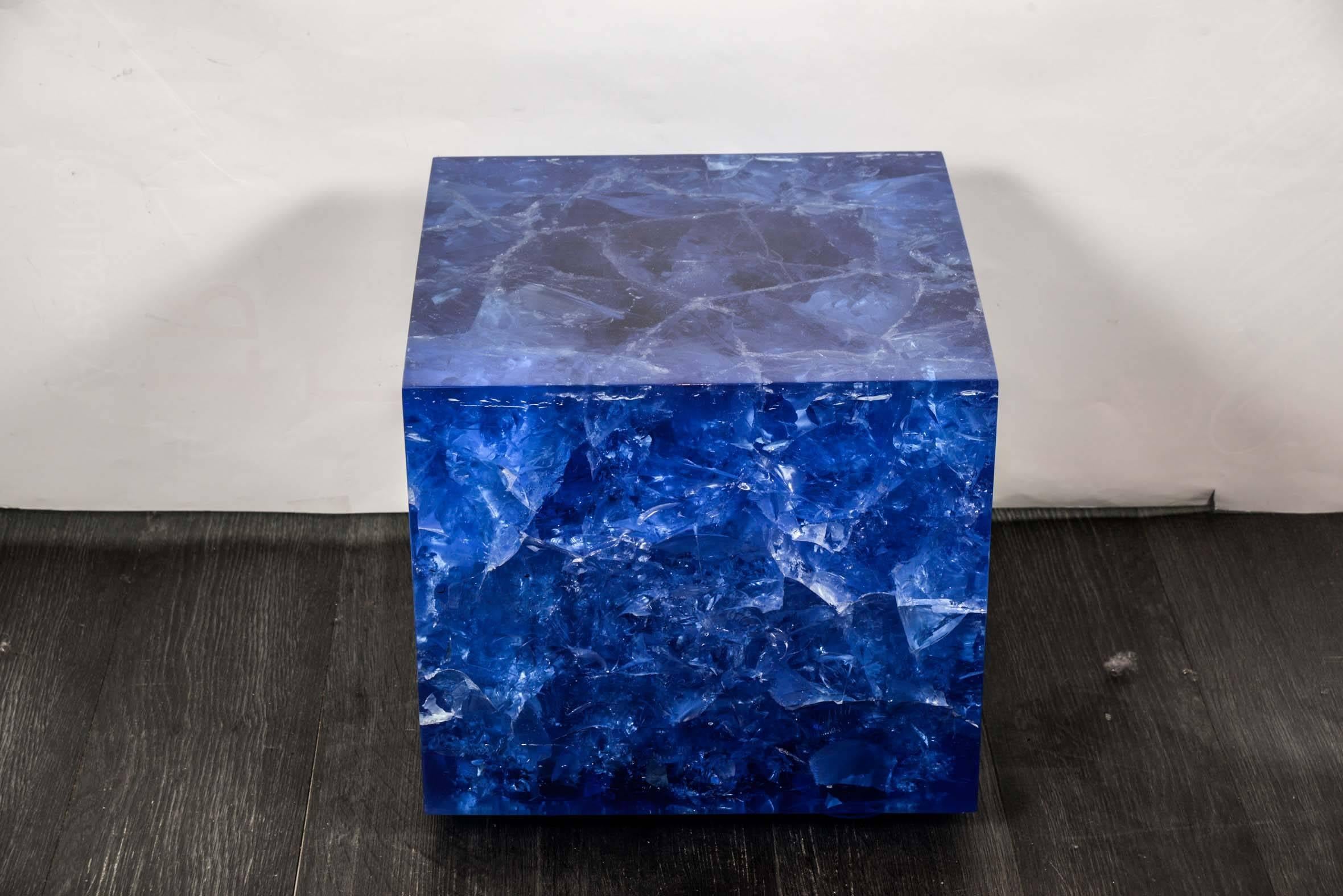 resin cube table