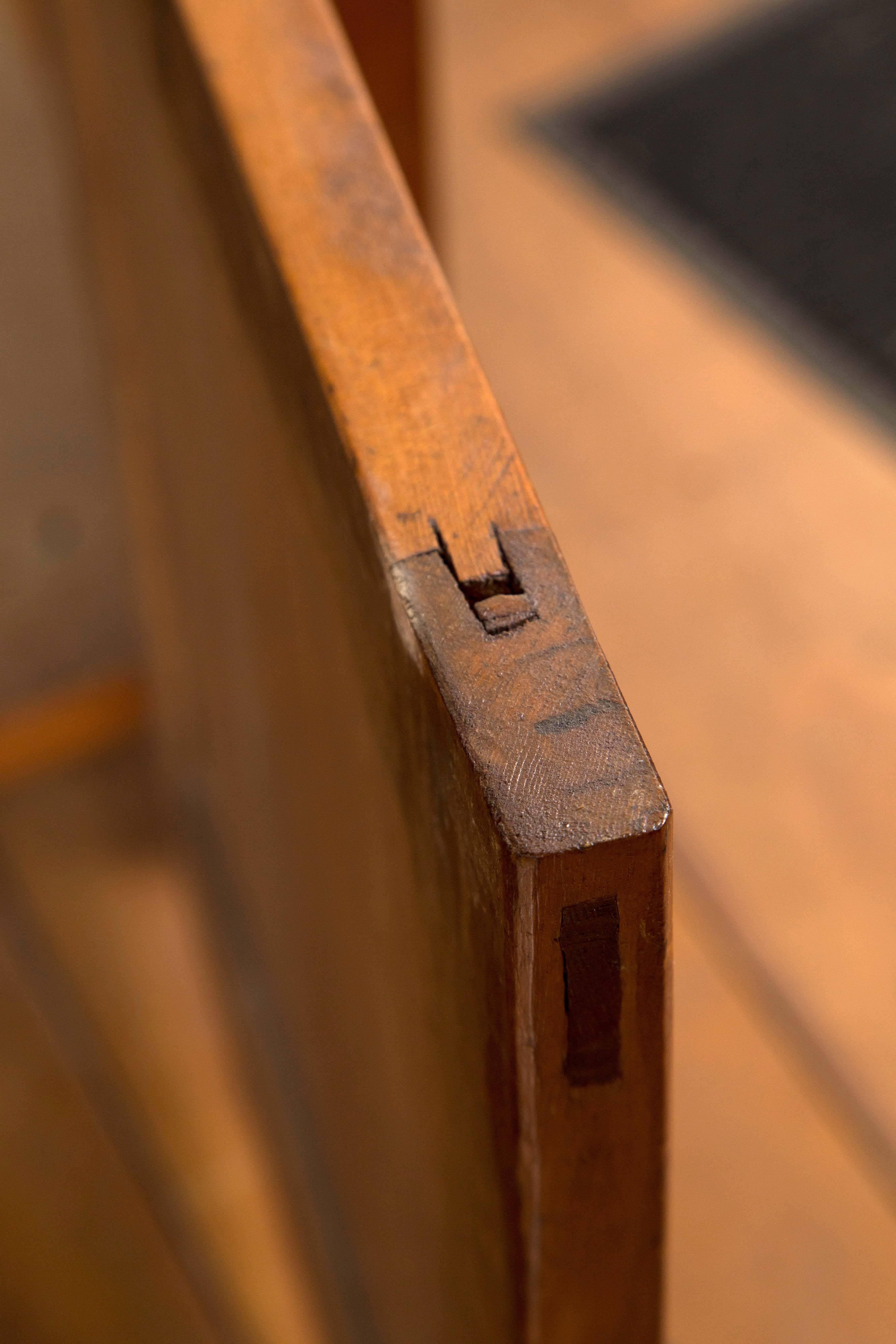 19th Century Pennsylvania Pine Bucket Bench 4