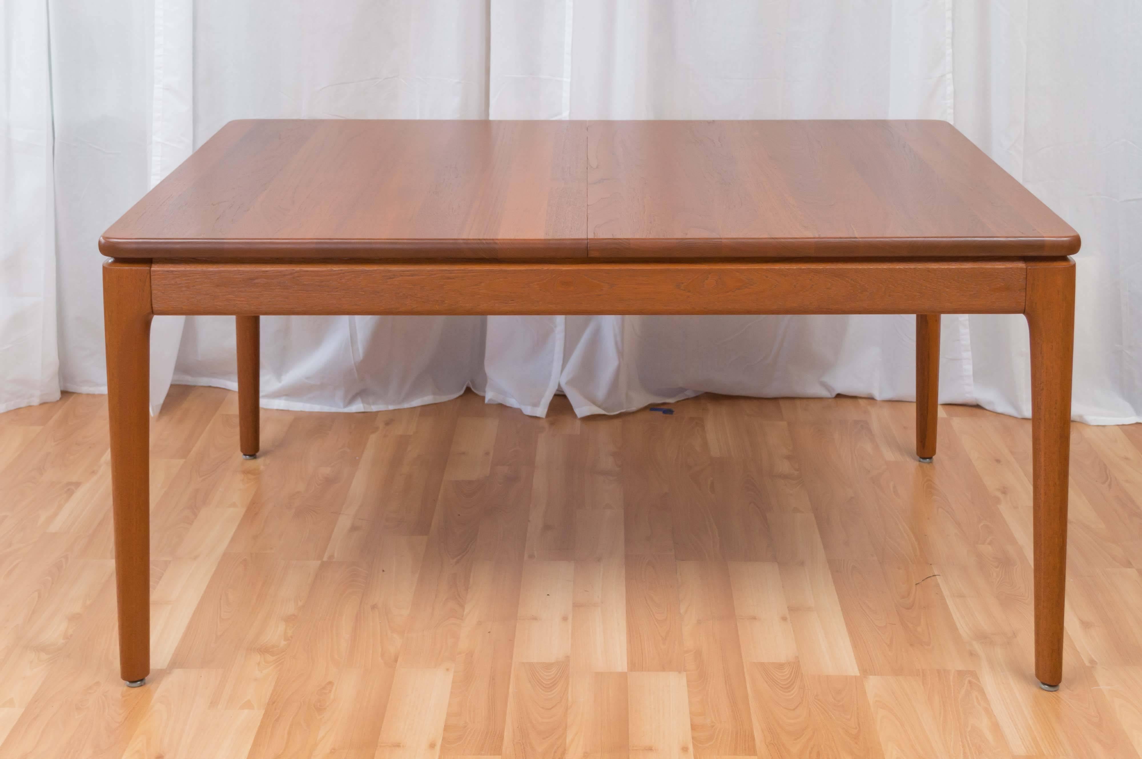 Glostrup Møbelfabrik Danish Teak Dining Table with Leaves In Excellent Condition In San Francisco, CA