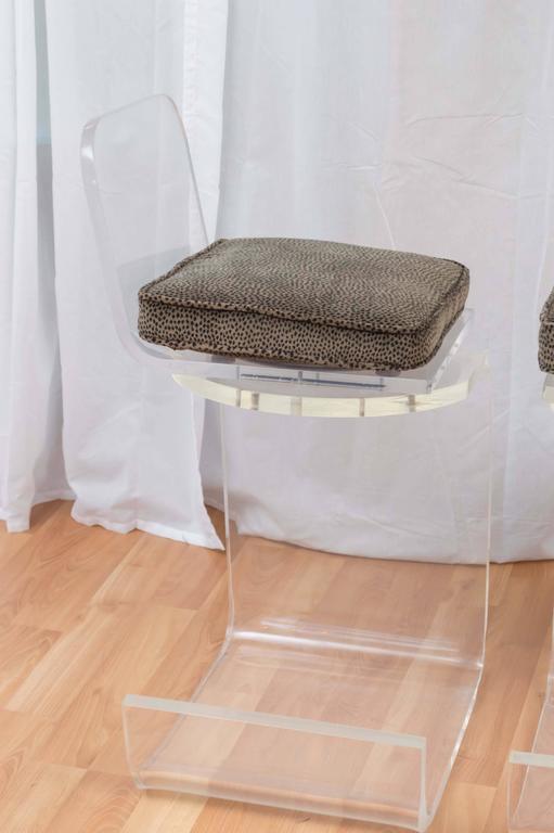 Set of 3 Lucite Swivel Counterheight Bar Stools in the Manner of Paul