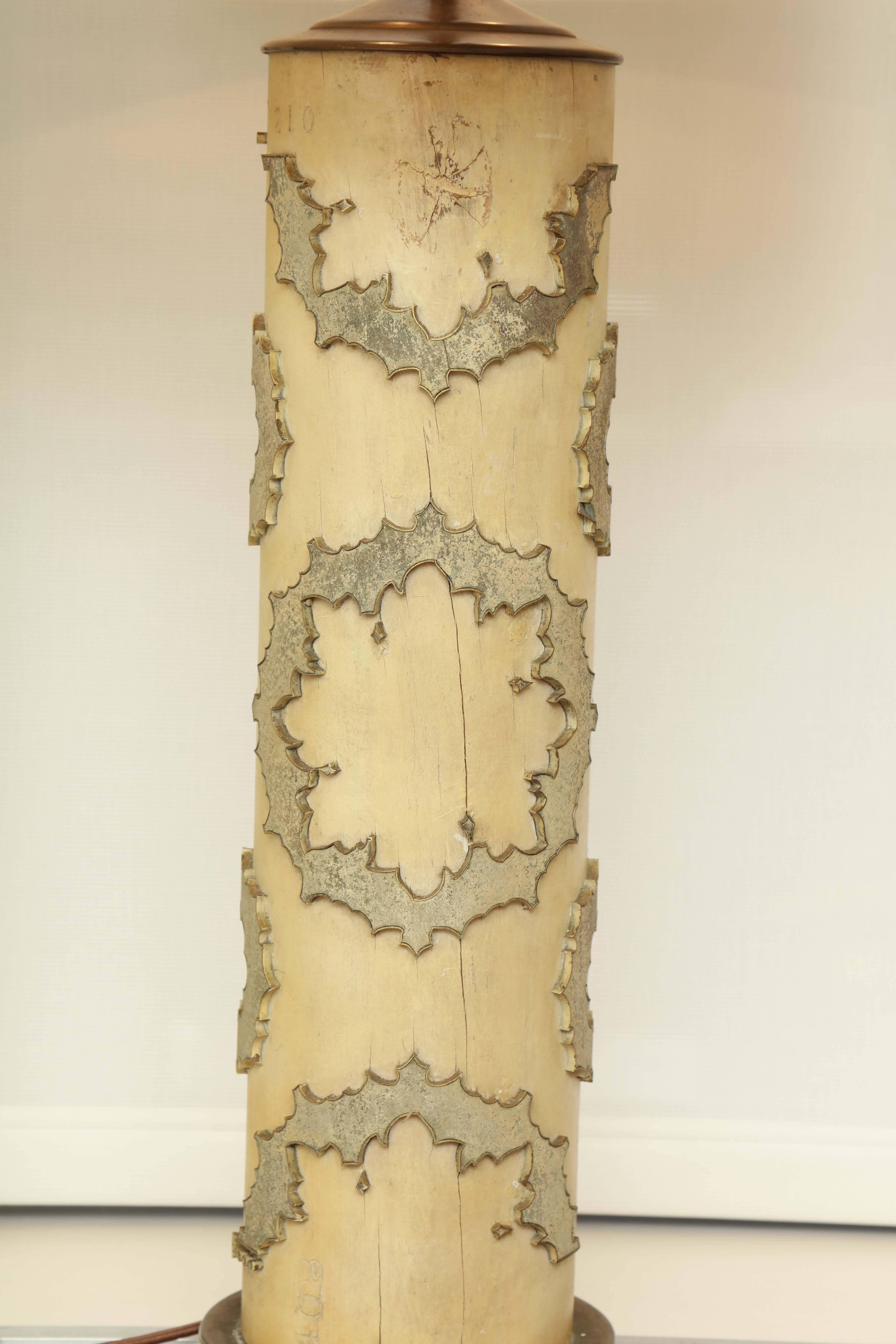 Pair of Pale Green Wallpaper Lamps, circa 1940 In Good Condition For Sale In New York, NY