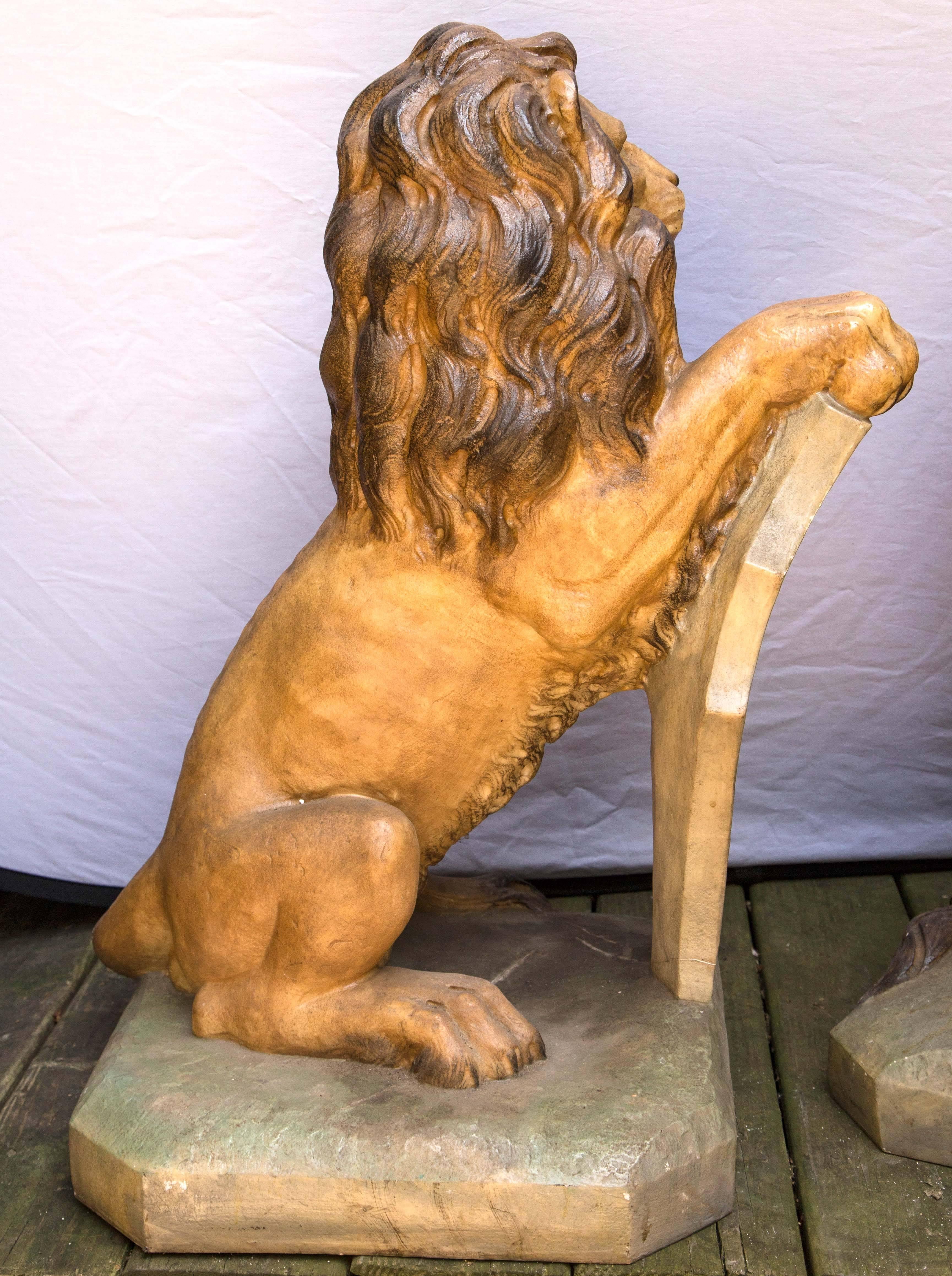 20th Century Pair of Painted Lions in Cast Stone For Sale