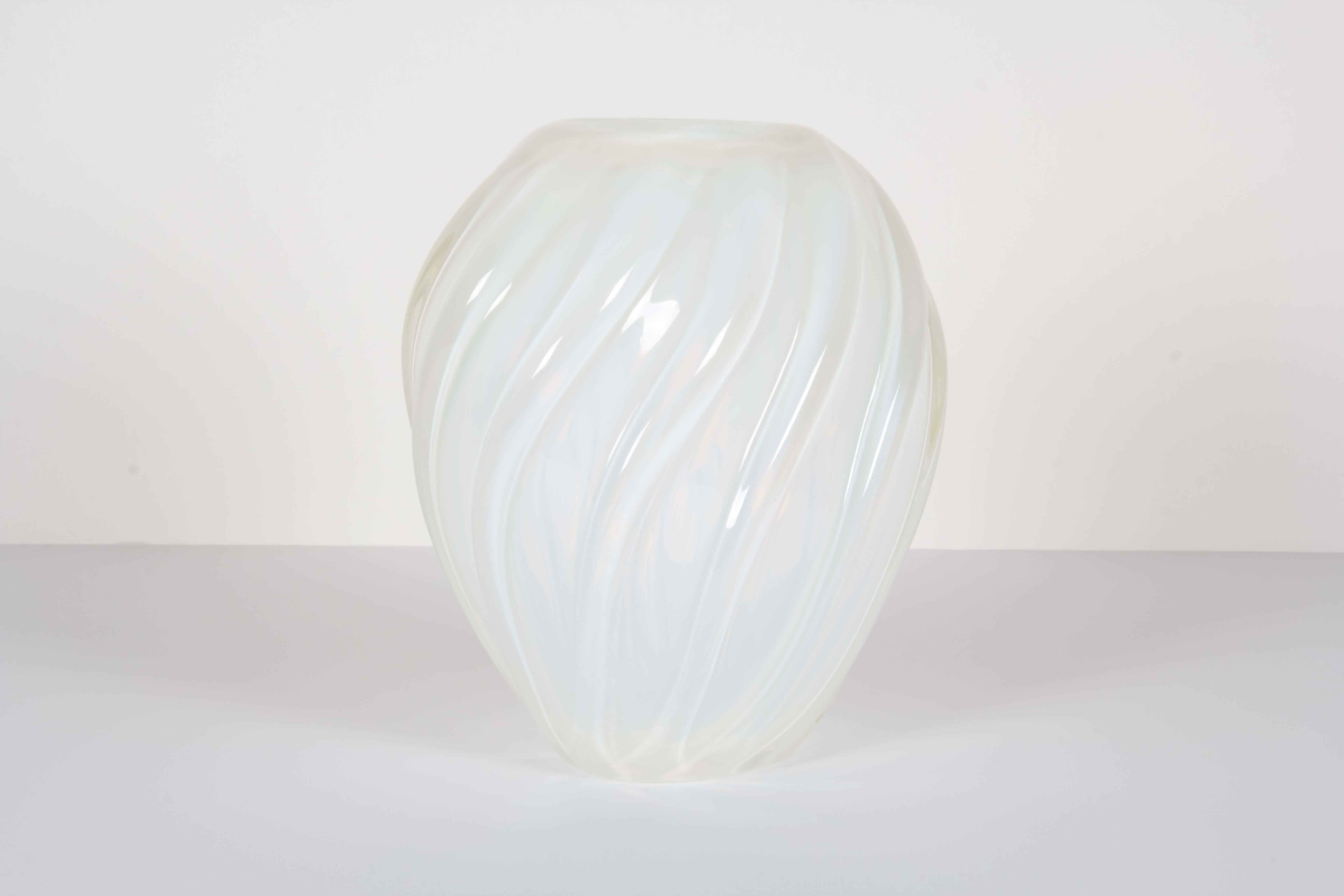 Murano Opal White Ribbed Italian Glass Vase In Good Condition For Sale In New York, NY