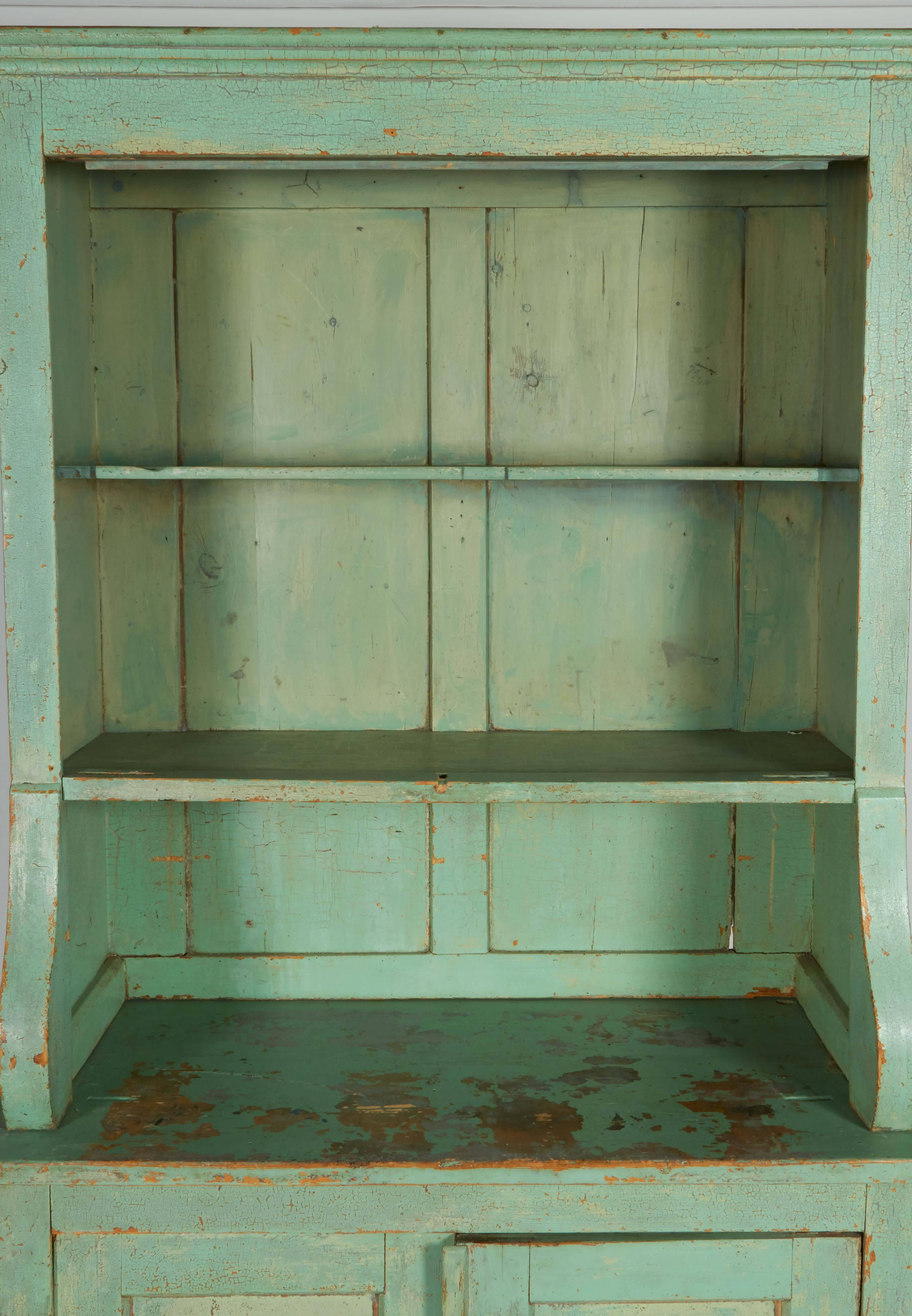 Vintage Farm Style Cupboard In Good Condition For Sale In New York, NY