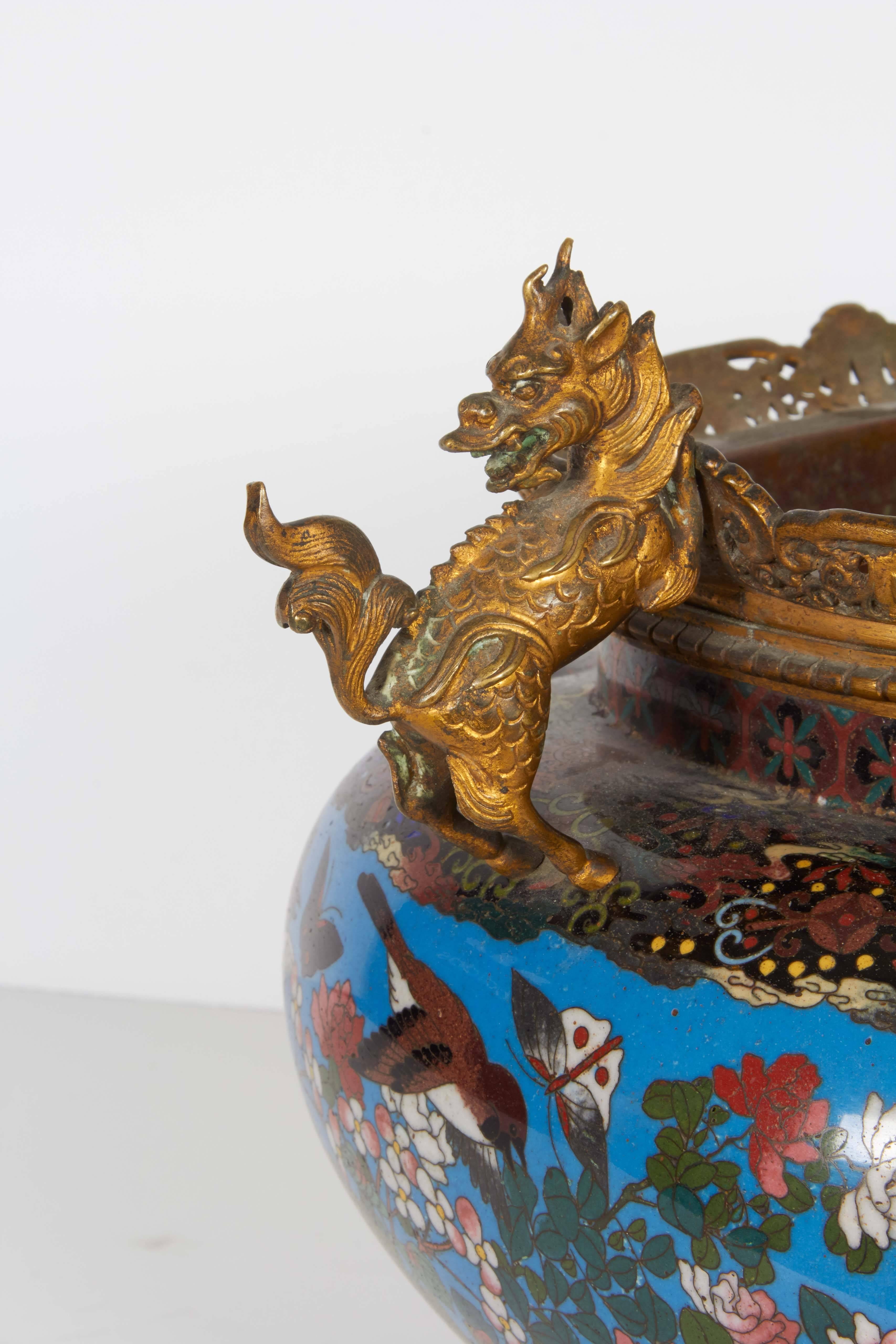French Japonisme Ormolu-Mounted Japanese Cloisonné Enamel Garniture Centerpiece In Excellent Condition In New York, NY