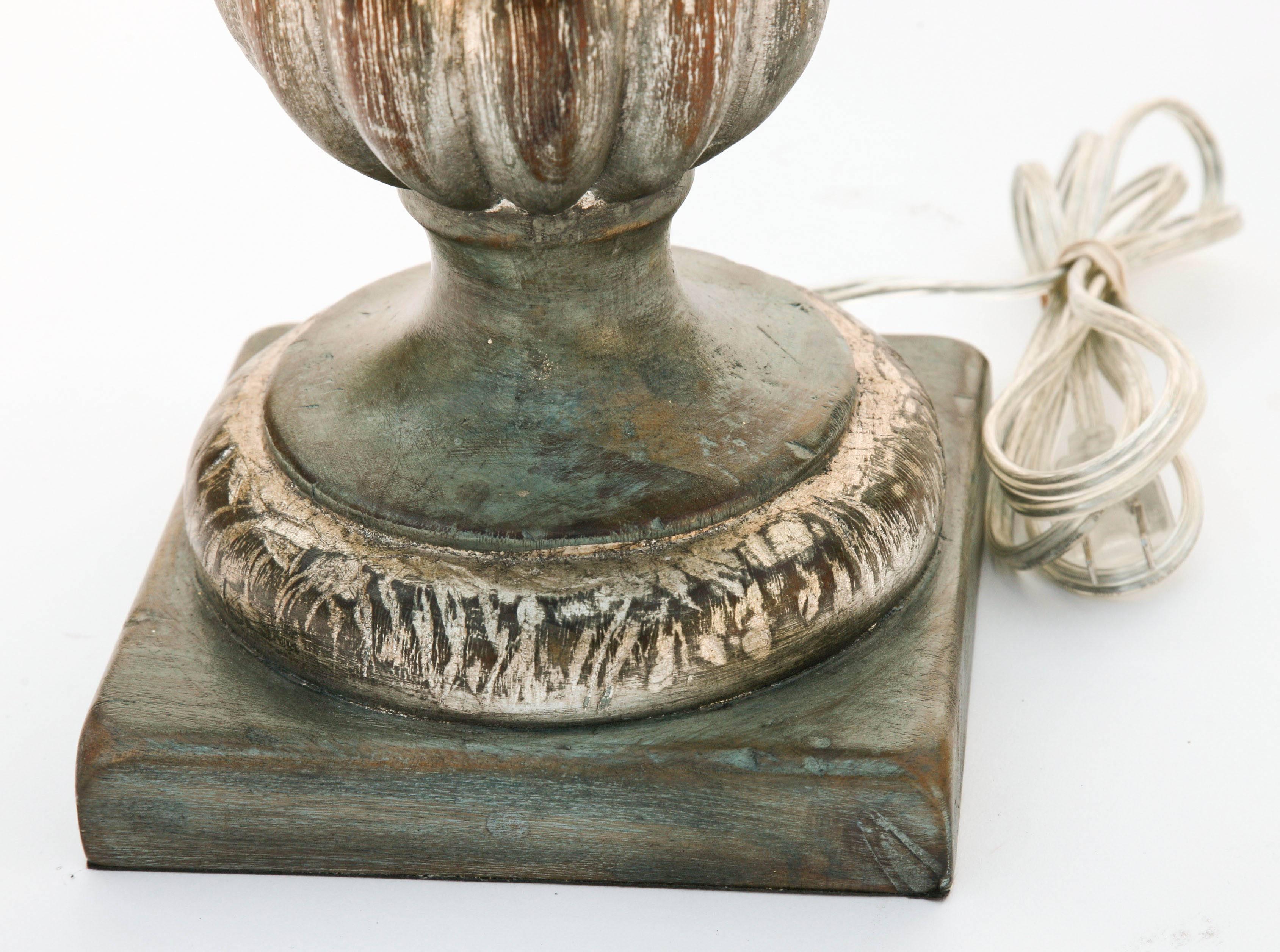 20th Century Pair of Italian Carved Wood Urn Lamps For Sale