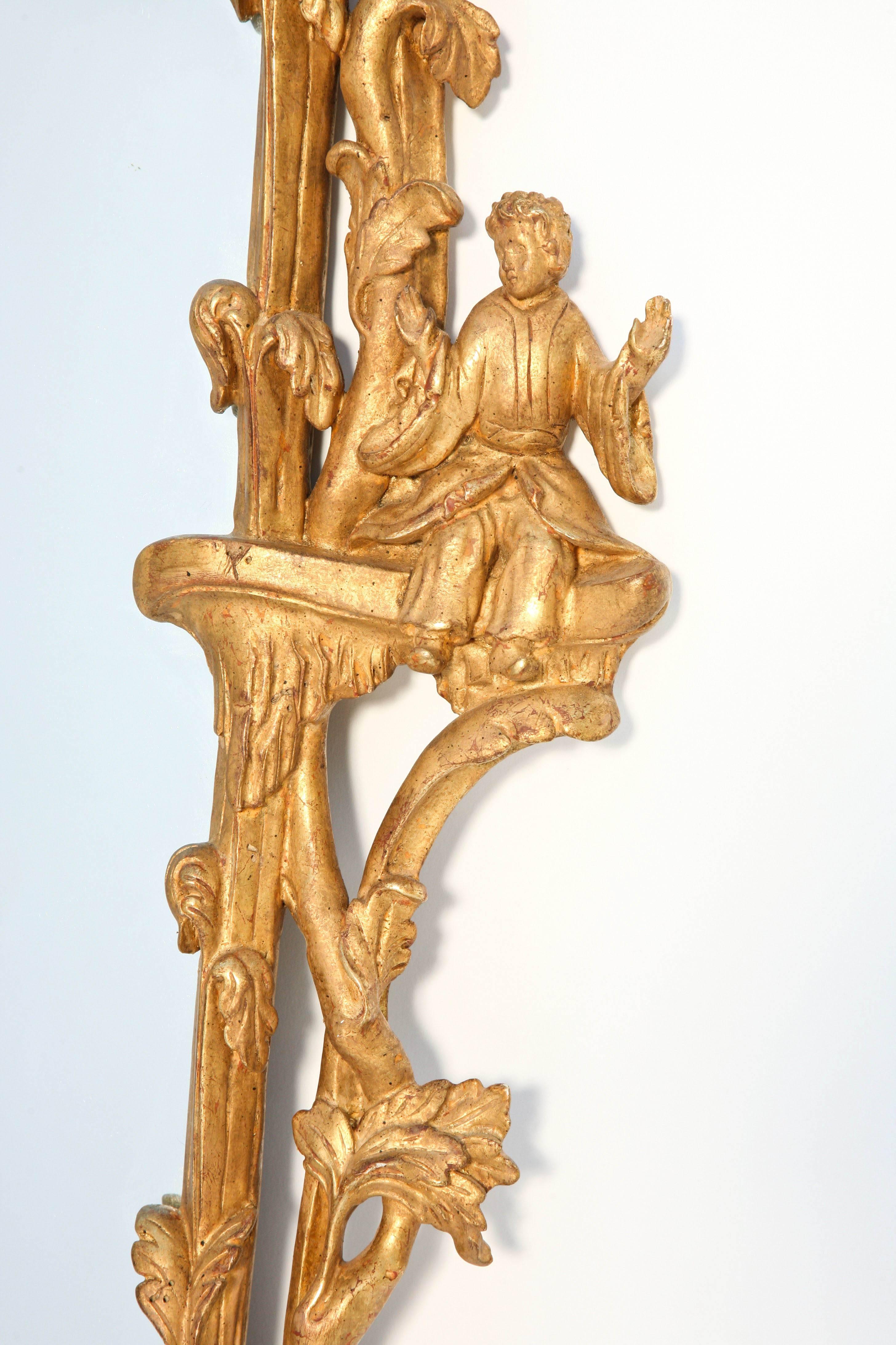 Opposing Pair of Carved Giltwood George III Mirrors In Excellent Condition In West Palm Beach, FL