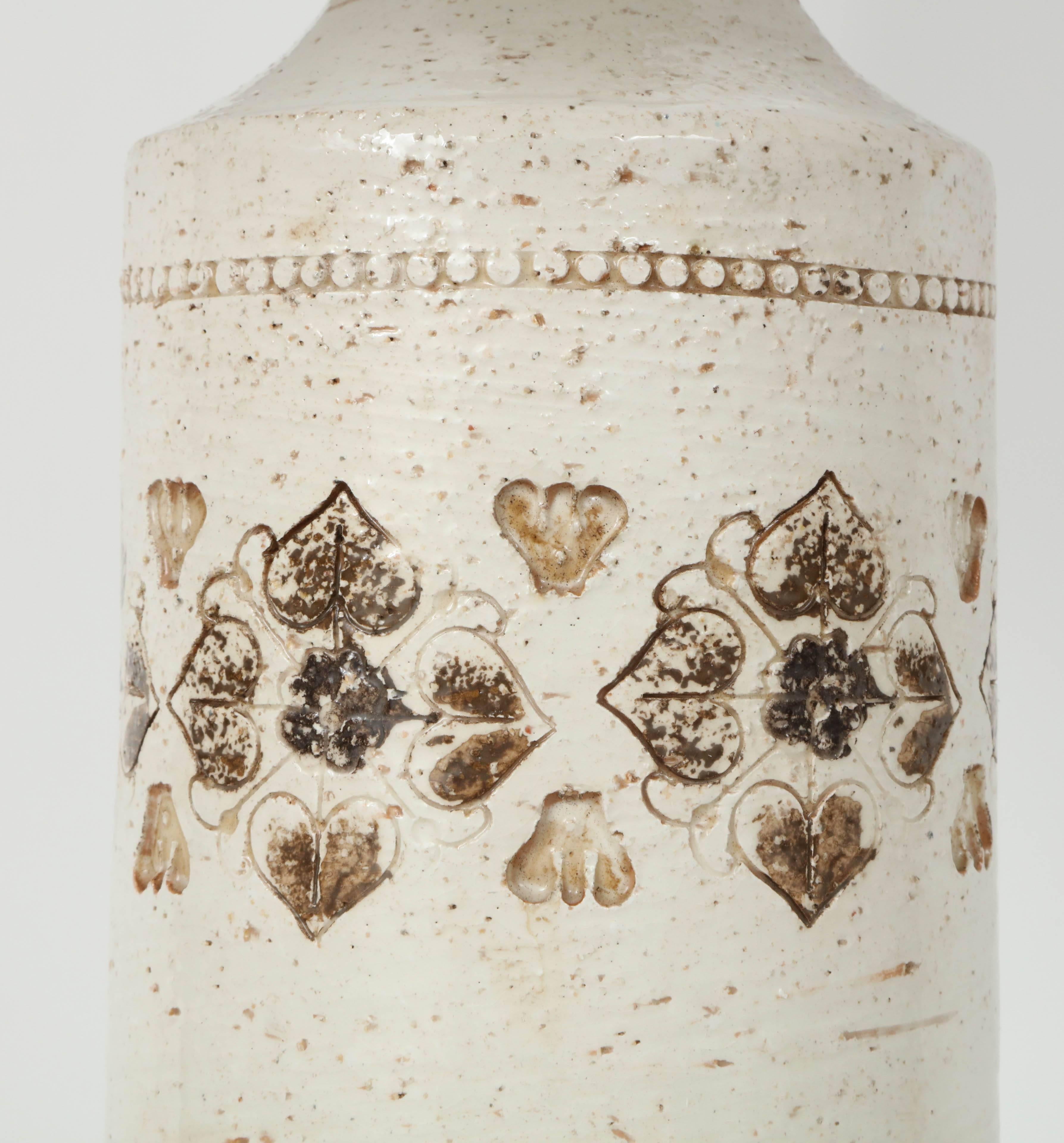 Italian Pair of Bone White Glazed Ceramic Lamps by Bitossi