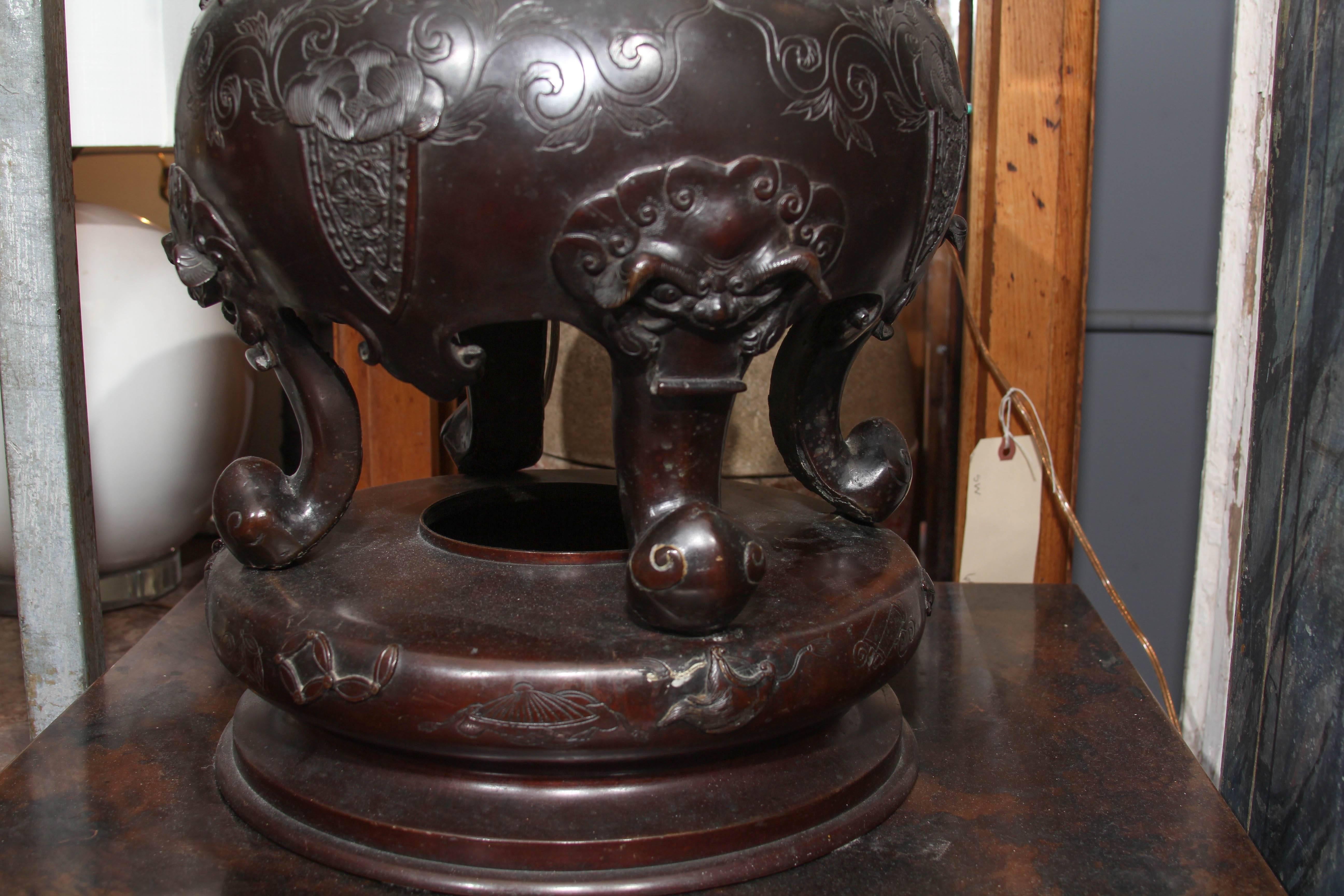 Japanese Bronze Lamp For Sale 4