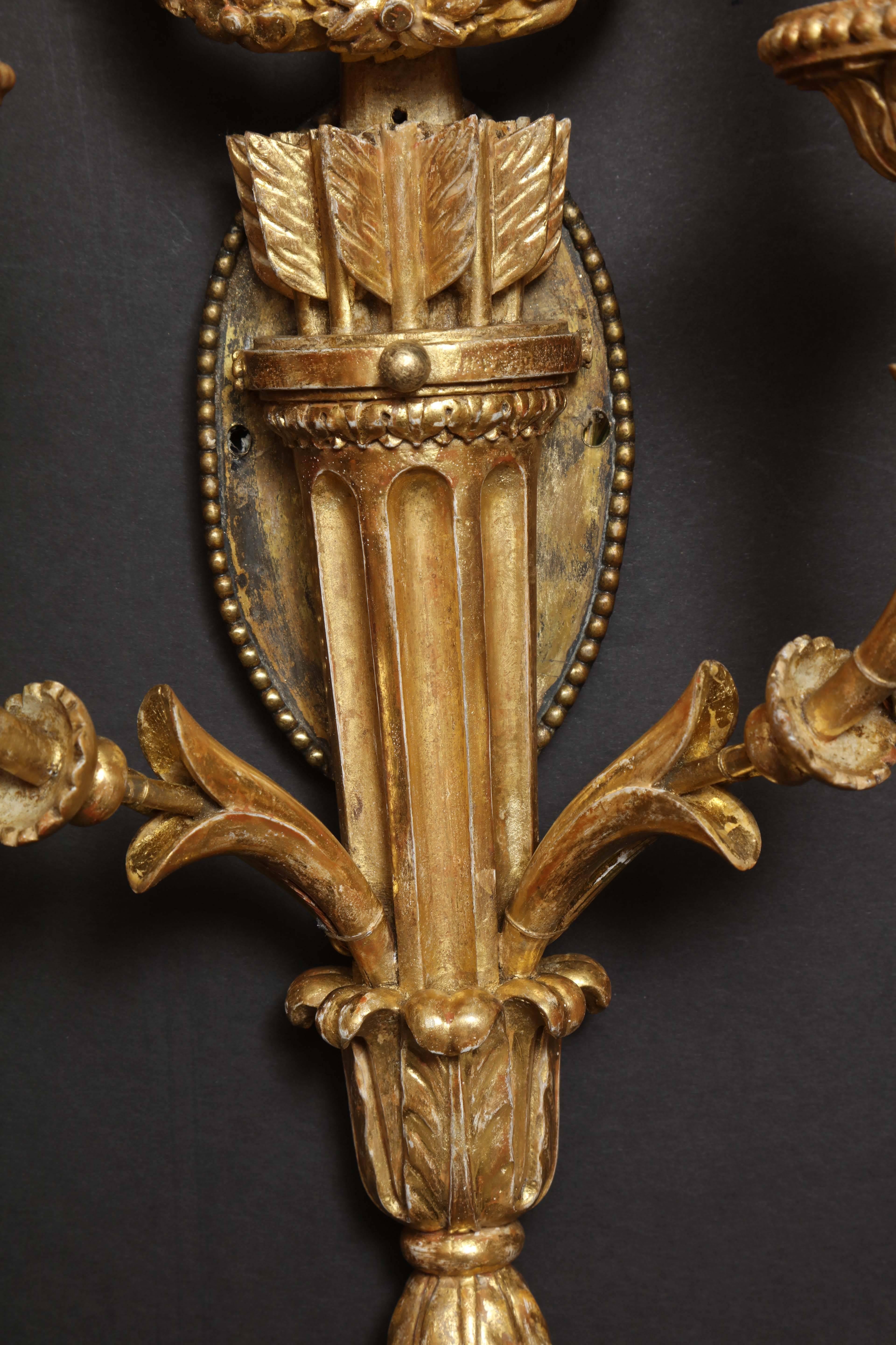 Fine Carved Giltwood Sconces In Excellent Condition For Sale In Westwood, NJ