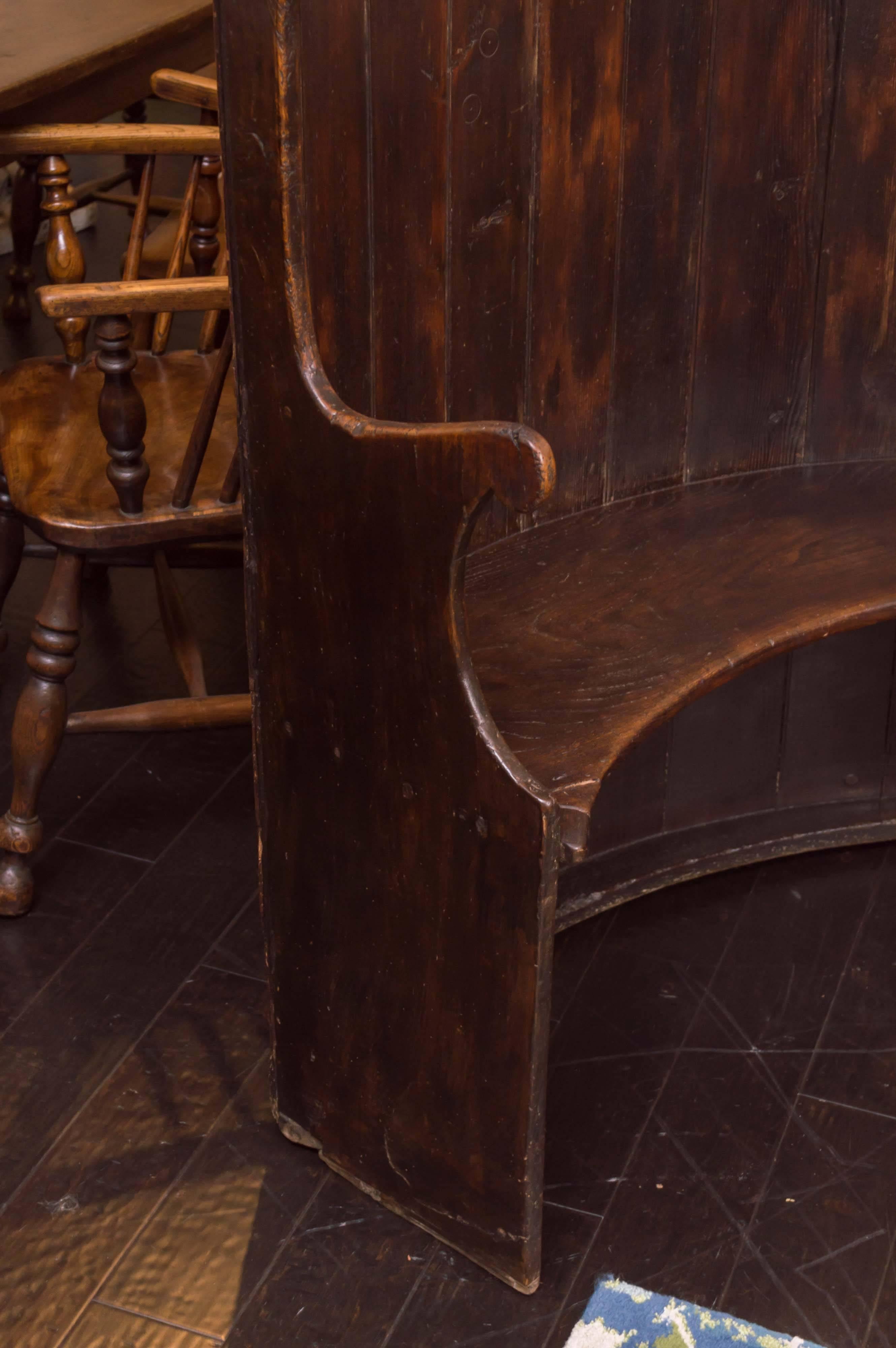 Curved Oak Settle Bench, English, circa 1800 For Sale 1