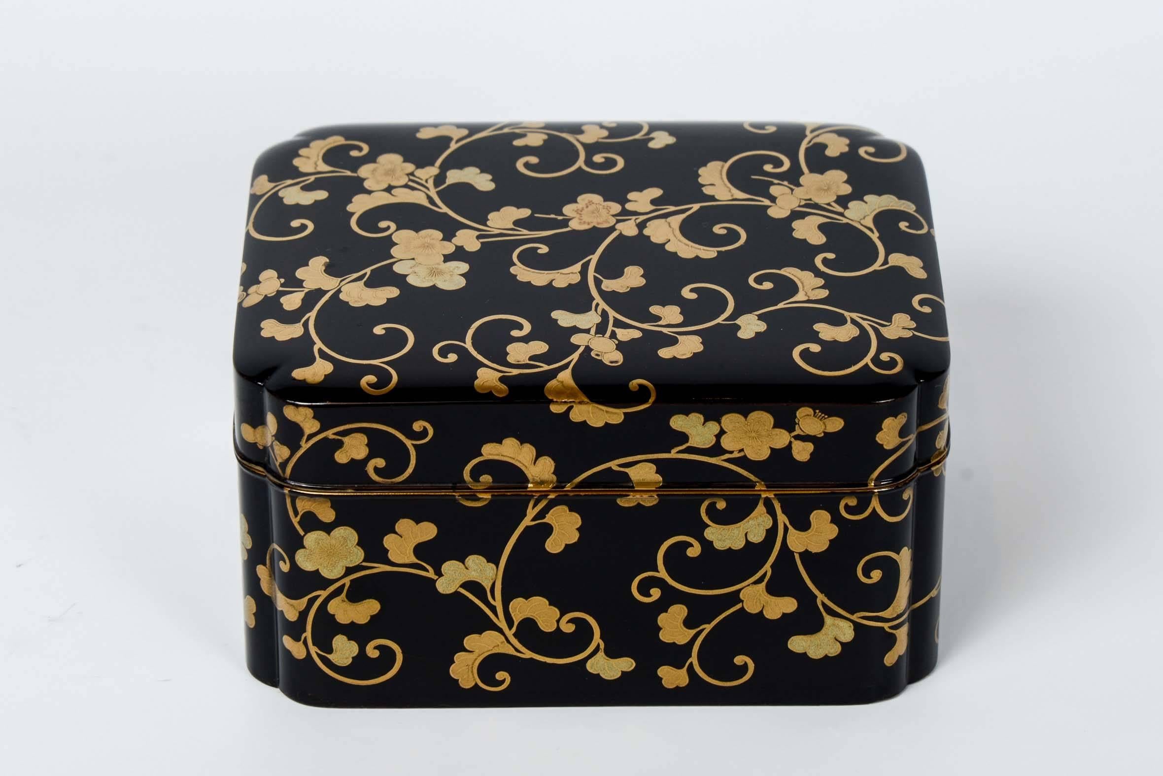 Lacquered 19th Century Meiji Japanese Black and Gold Lacquer Kobako (Lacquer Box)