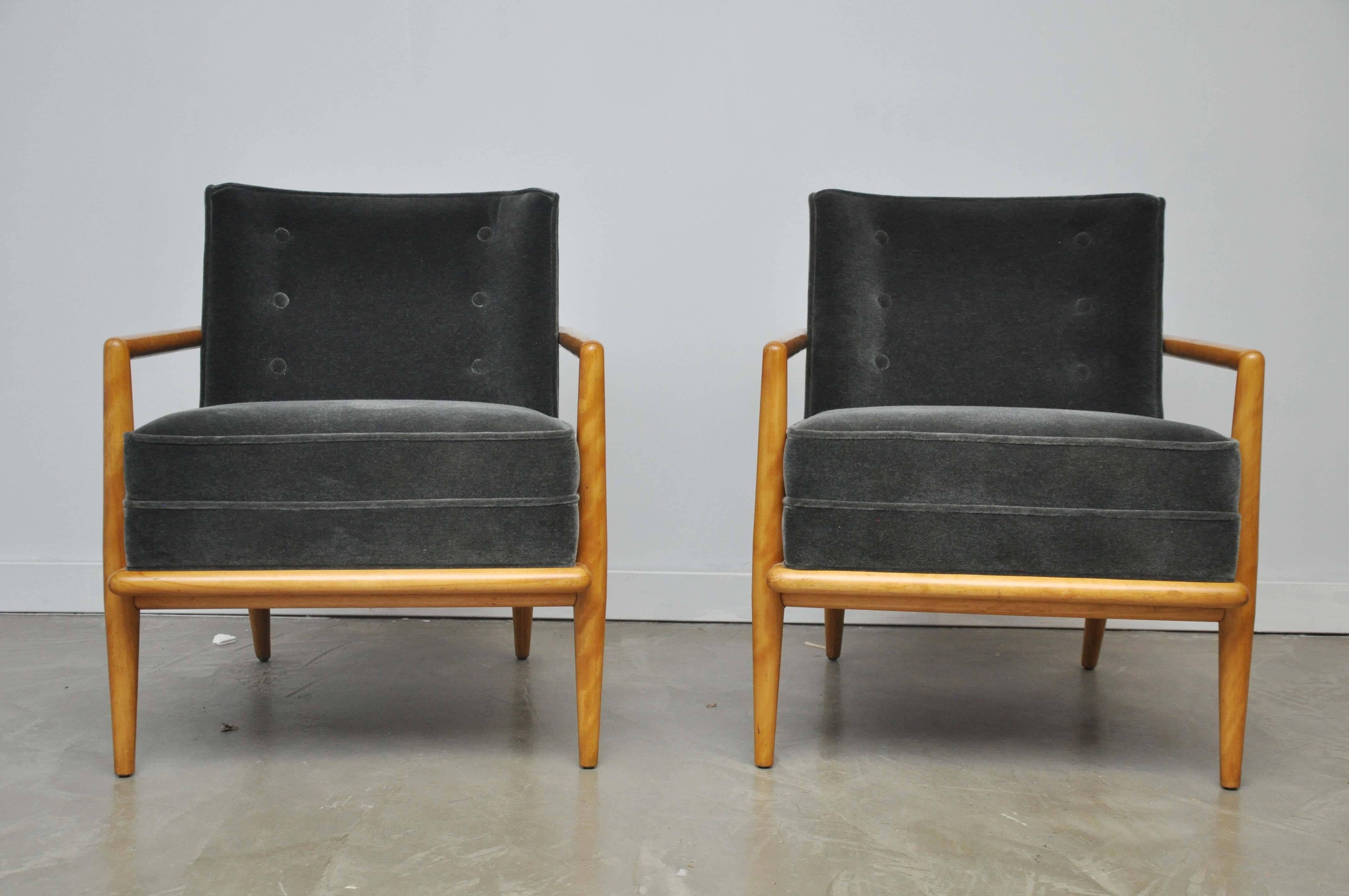 T.H. Robsjohn-Gibbings, Pair of Lounge Chairs In Excellent Condition In Chicago, IL