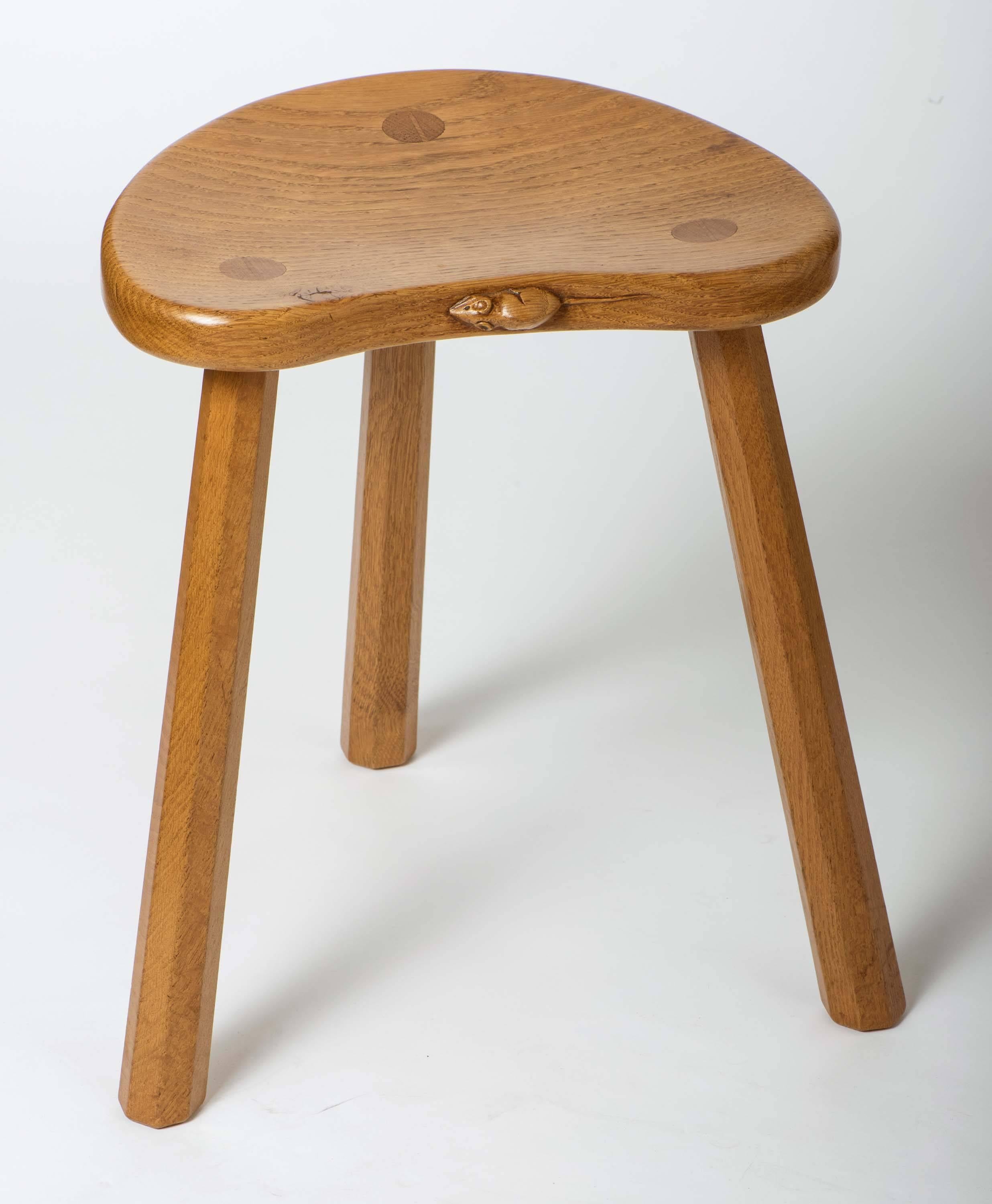 mouse man 3 legged stool