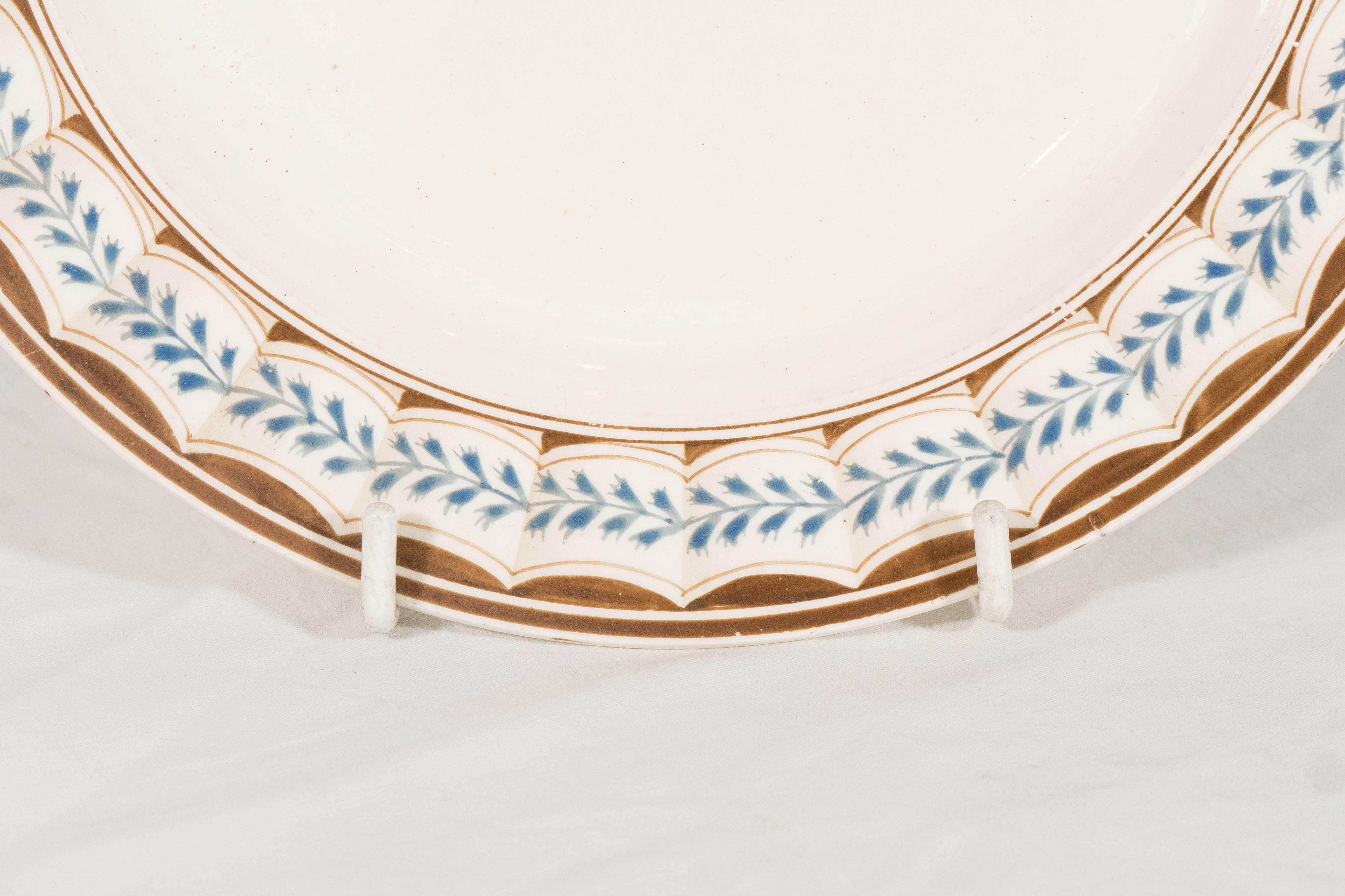 English Four Wedgwood Creamware Dishes in the Lag and Feather Pattern