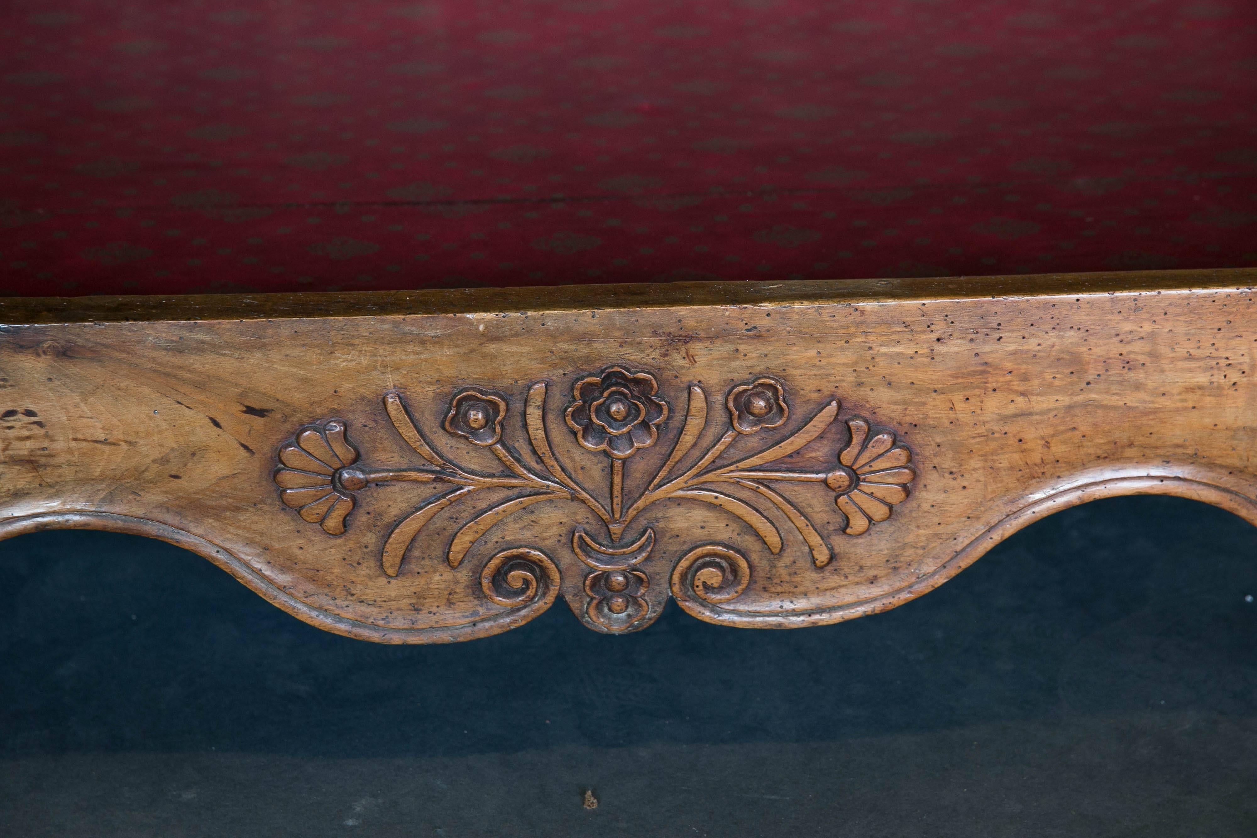 18th Century Walnut Buffet For Sale 1