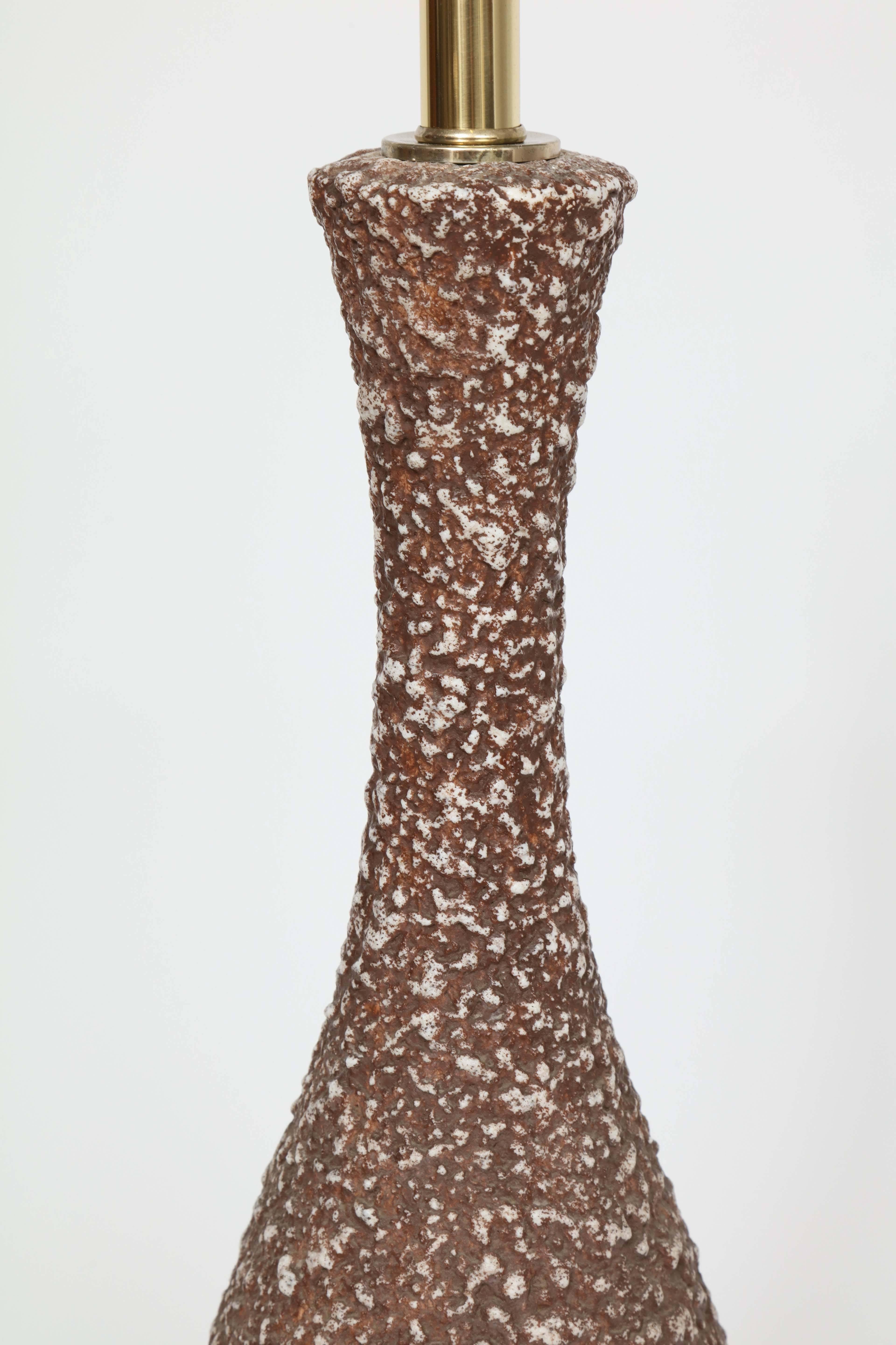 Pair of Italian Lava Glazed Lamps Moderno de mediados de siglo en venta