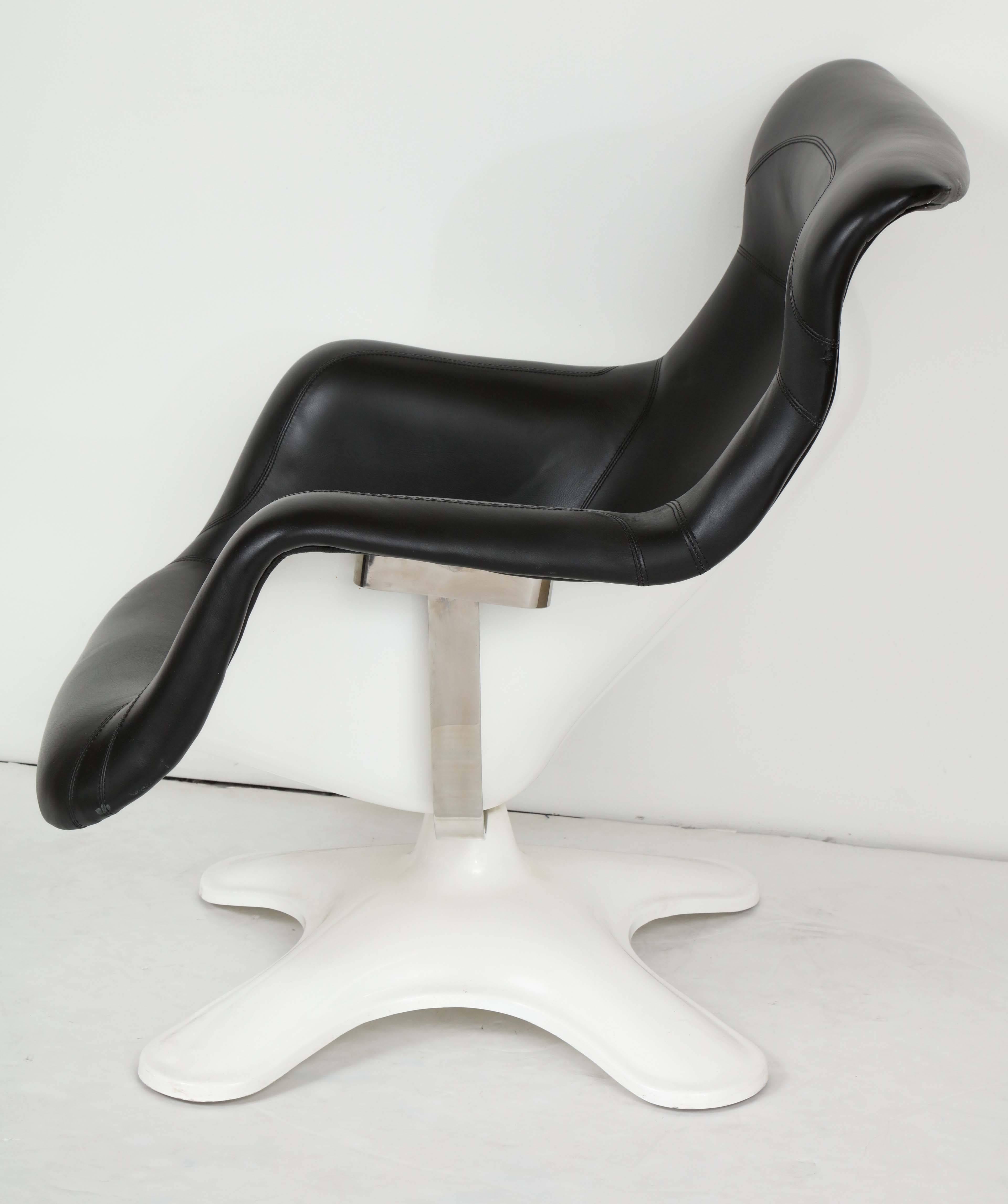 Fiberglass Karuselli Lounge Chair by Yrjo Kukkapuro