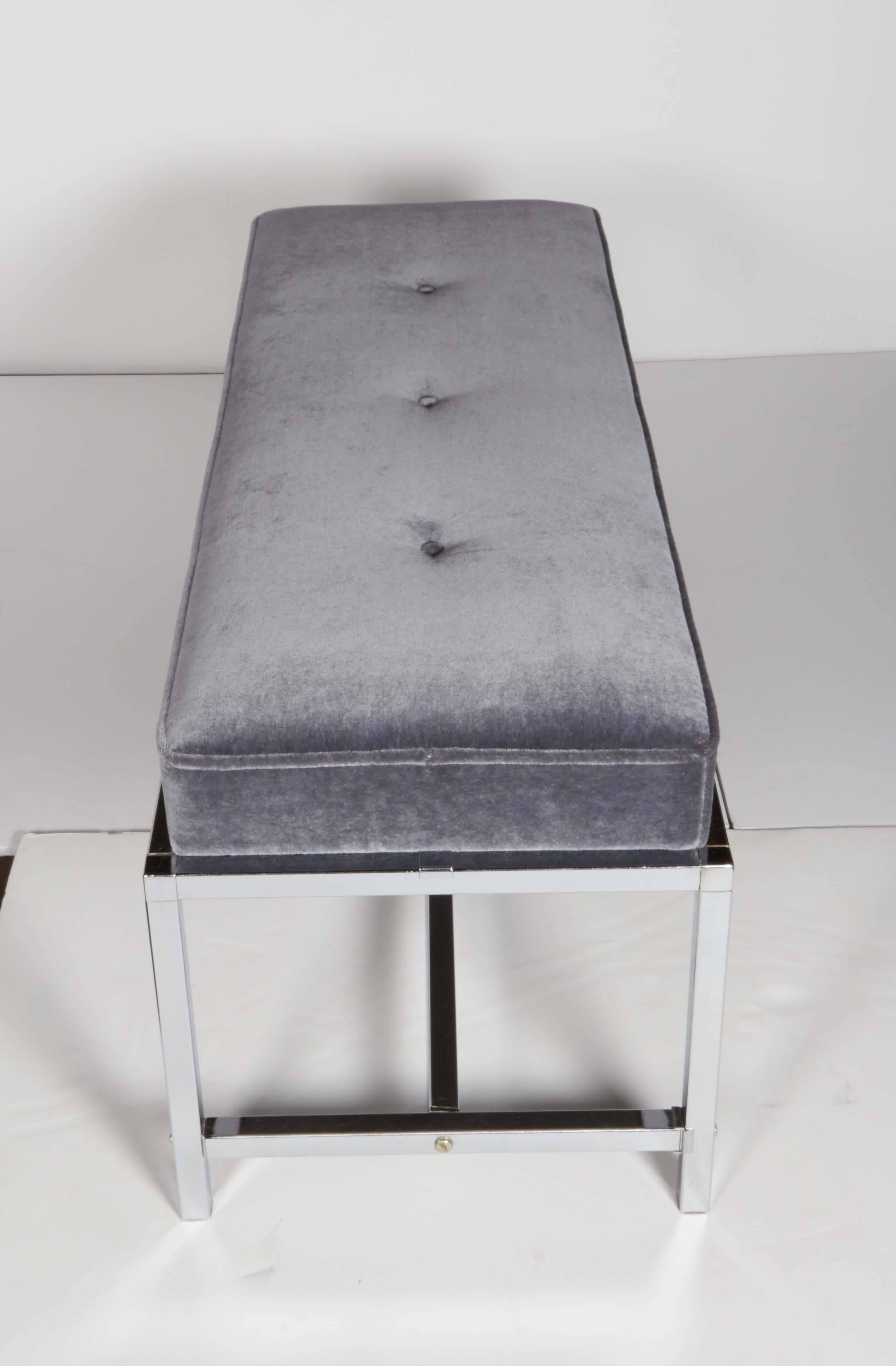 Mid-Century Modern Bench in Grey Mohair by Milo Baughman In Excellent Condition In Fort Lauderdale, FL