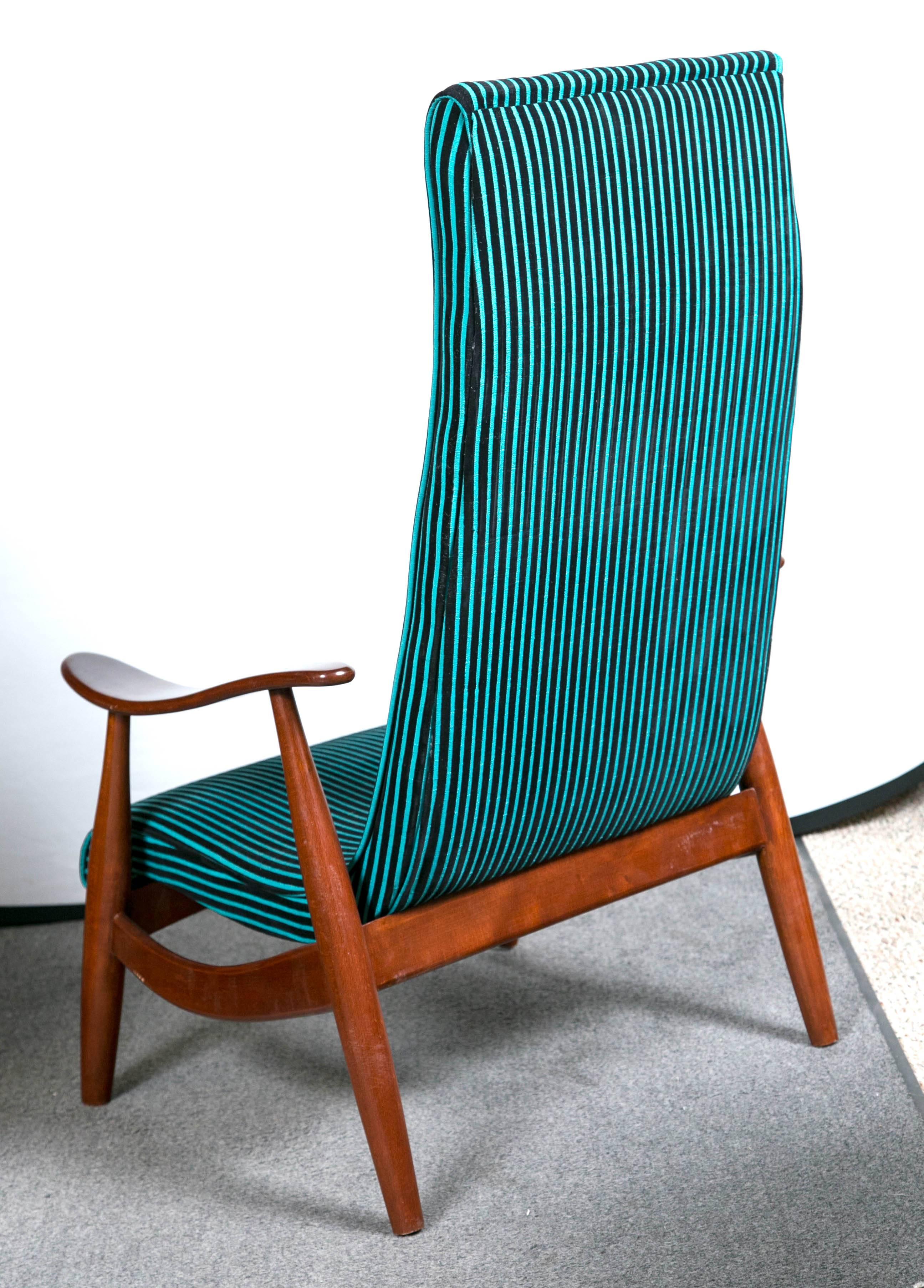Wood Pair of Mid-Century Modern Arm Lounge Chairs